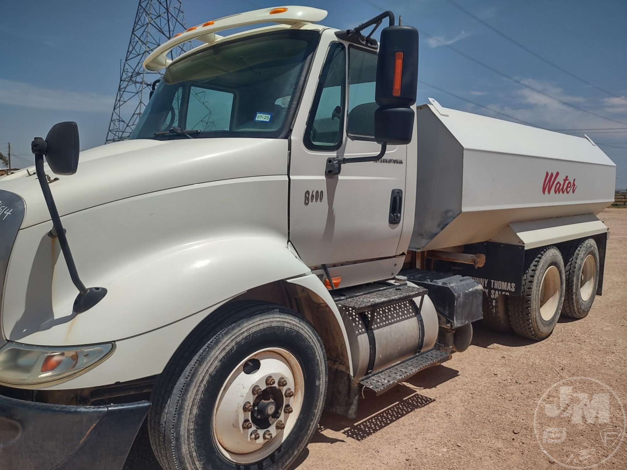 Photo of a 2006 International TRANSTAR 8600 3500 GALLON T/A