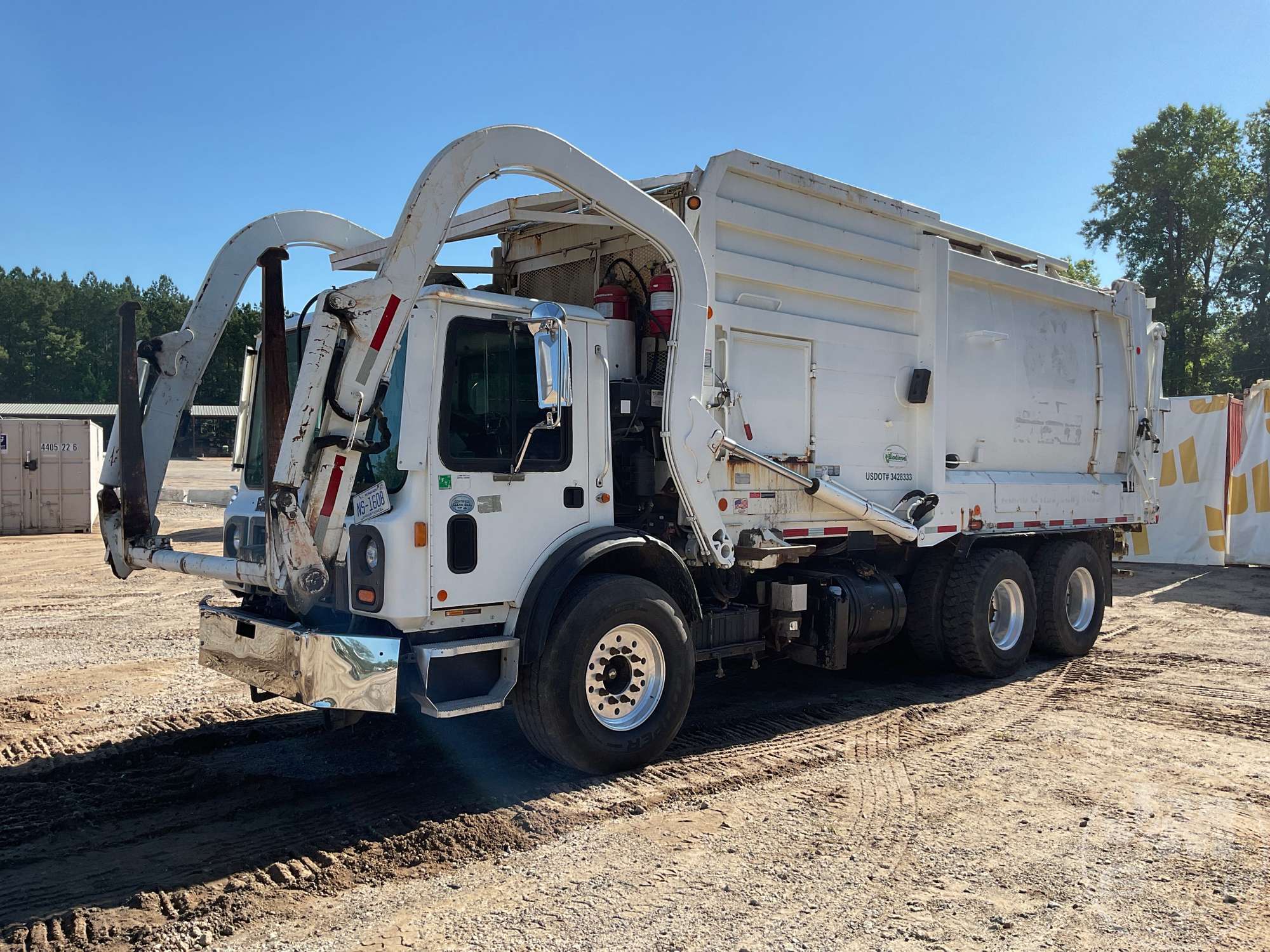 Photo of a 2015 Mack MRU TERRAPRO