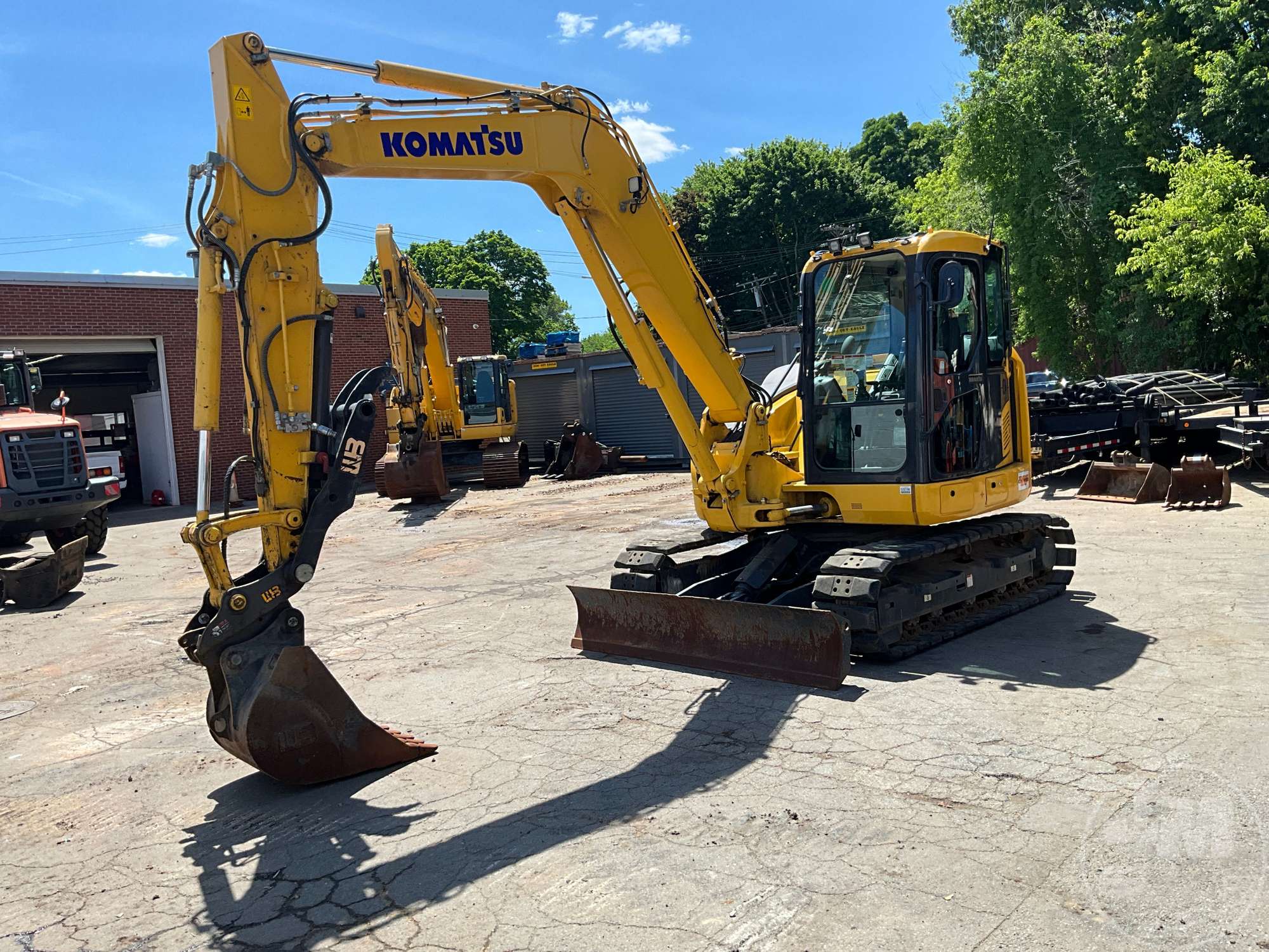 Photo of a 2023 Komatsu PC88MR-11