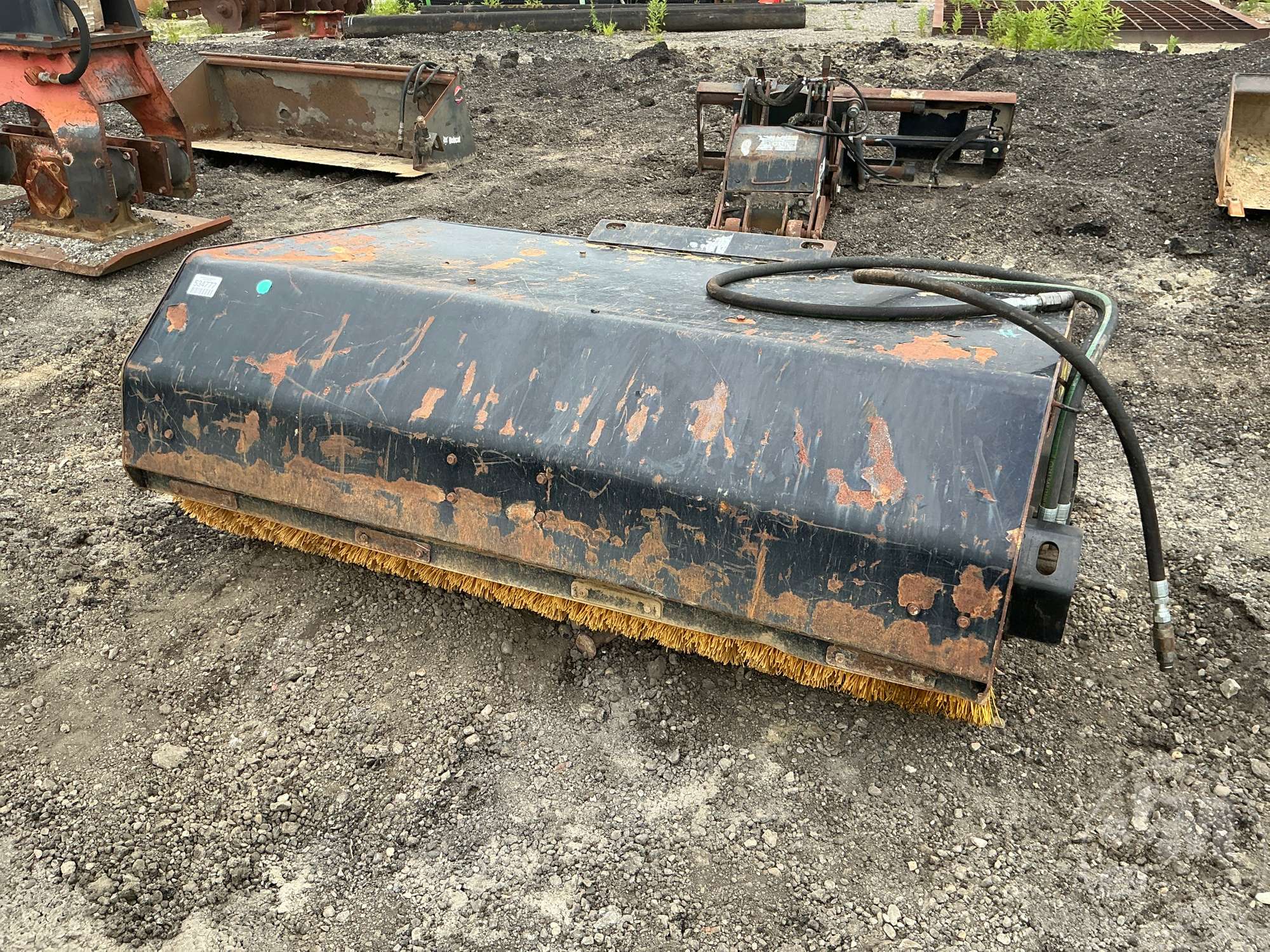 Photo of a  Caterpillar BU118 BOX BROOM