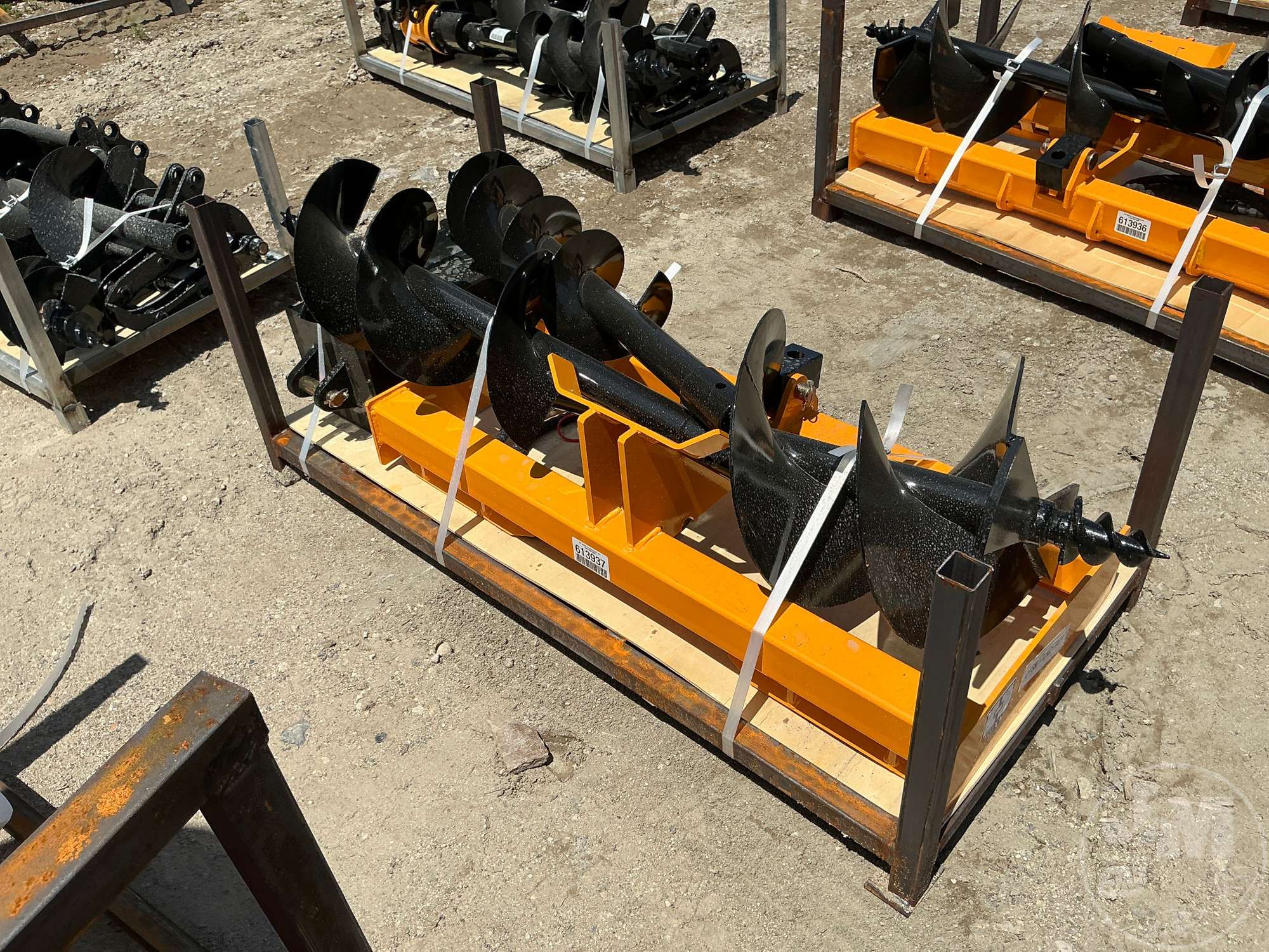 Photo of a 2026 GIYI HYDRAULIC AUGER ATTACHMENT