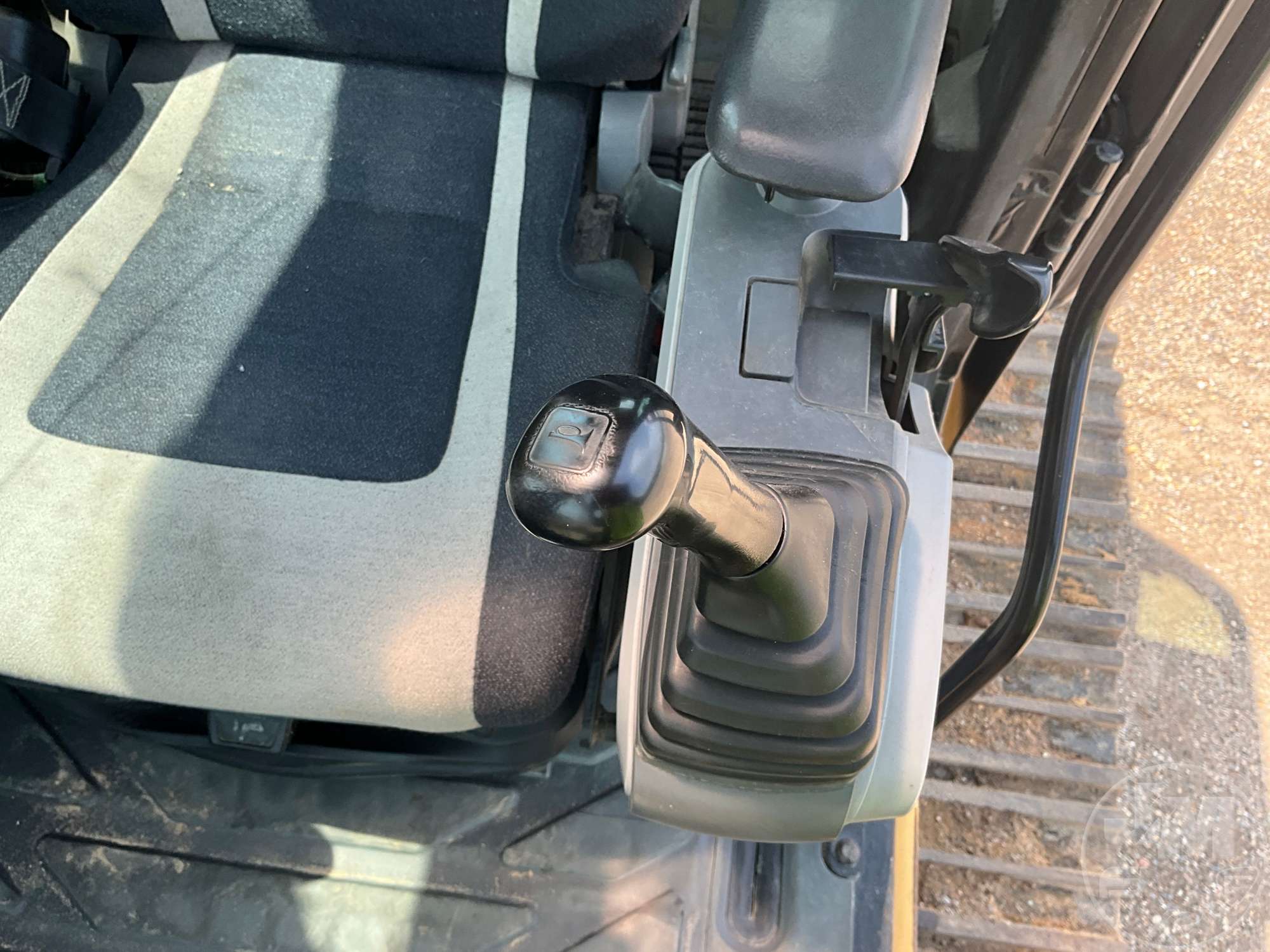 2019 Caterpillar 352F