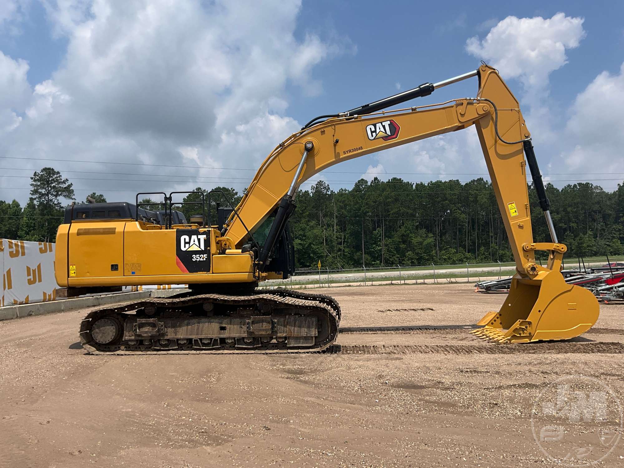 2019 Caterpillar 352F