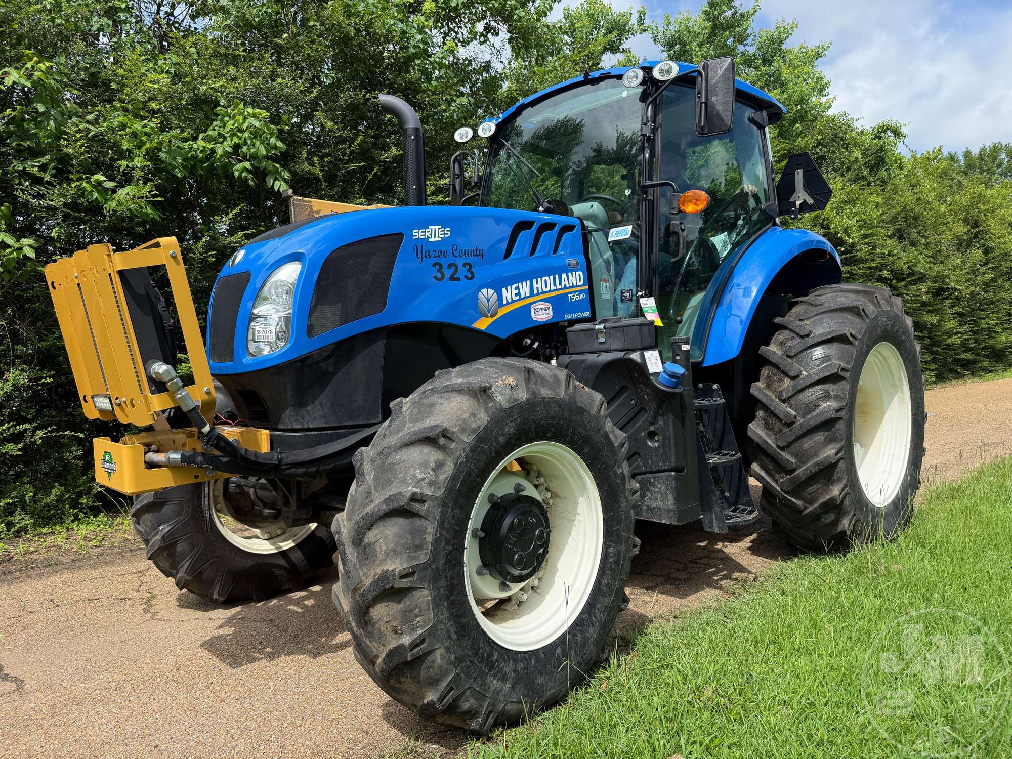 Photo of a 2023 New Holland TS6.110
