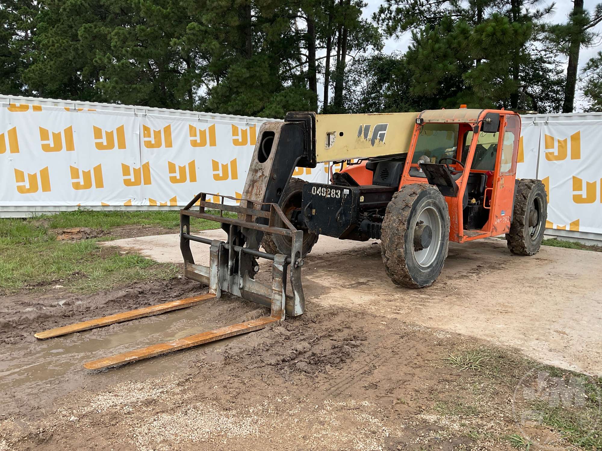 Photo of a 2013 JLG G9-43A