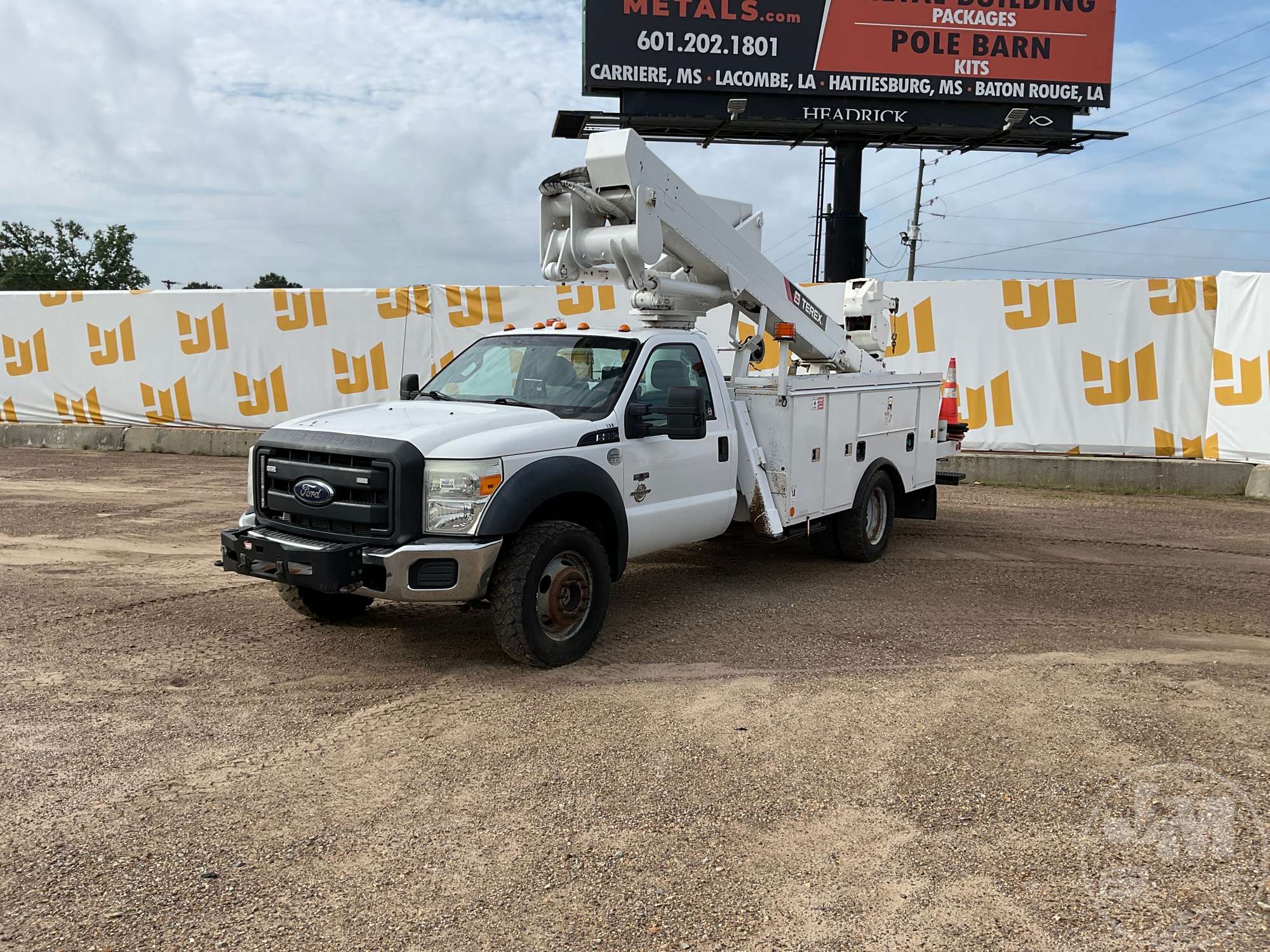 Photo of a 2016 Ford F-550
