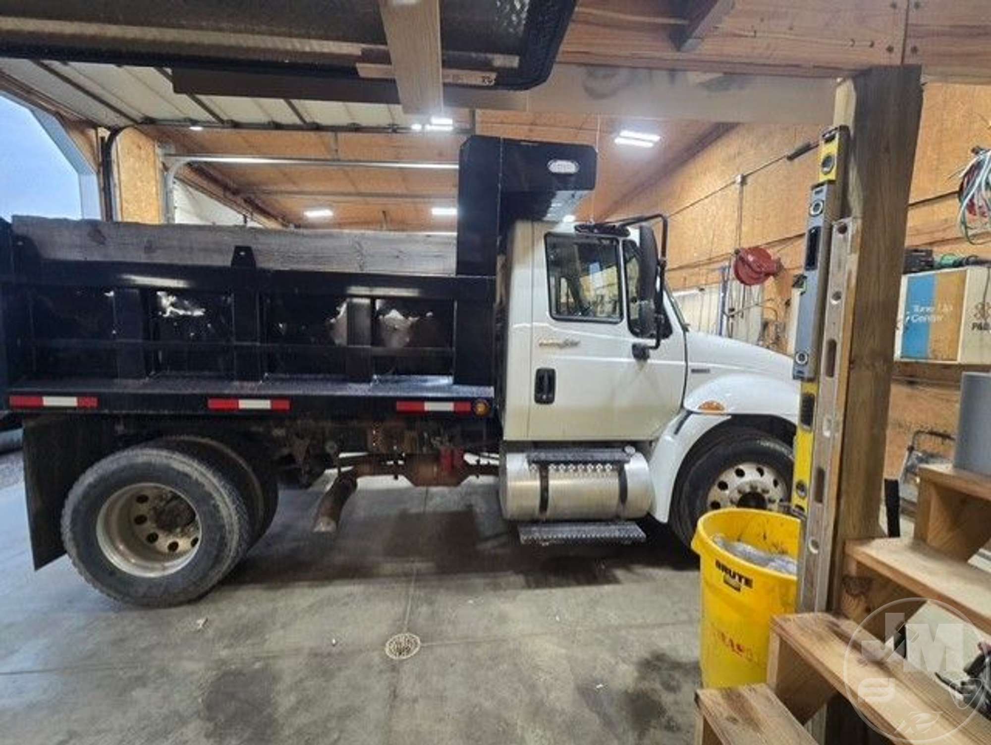 Photo of a 2011 International MA065