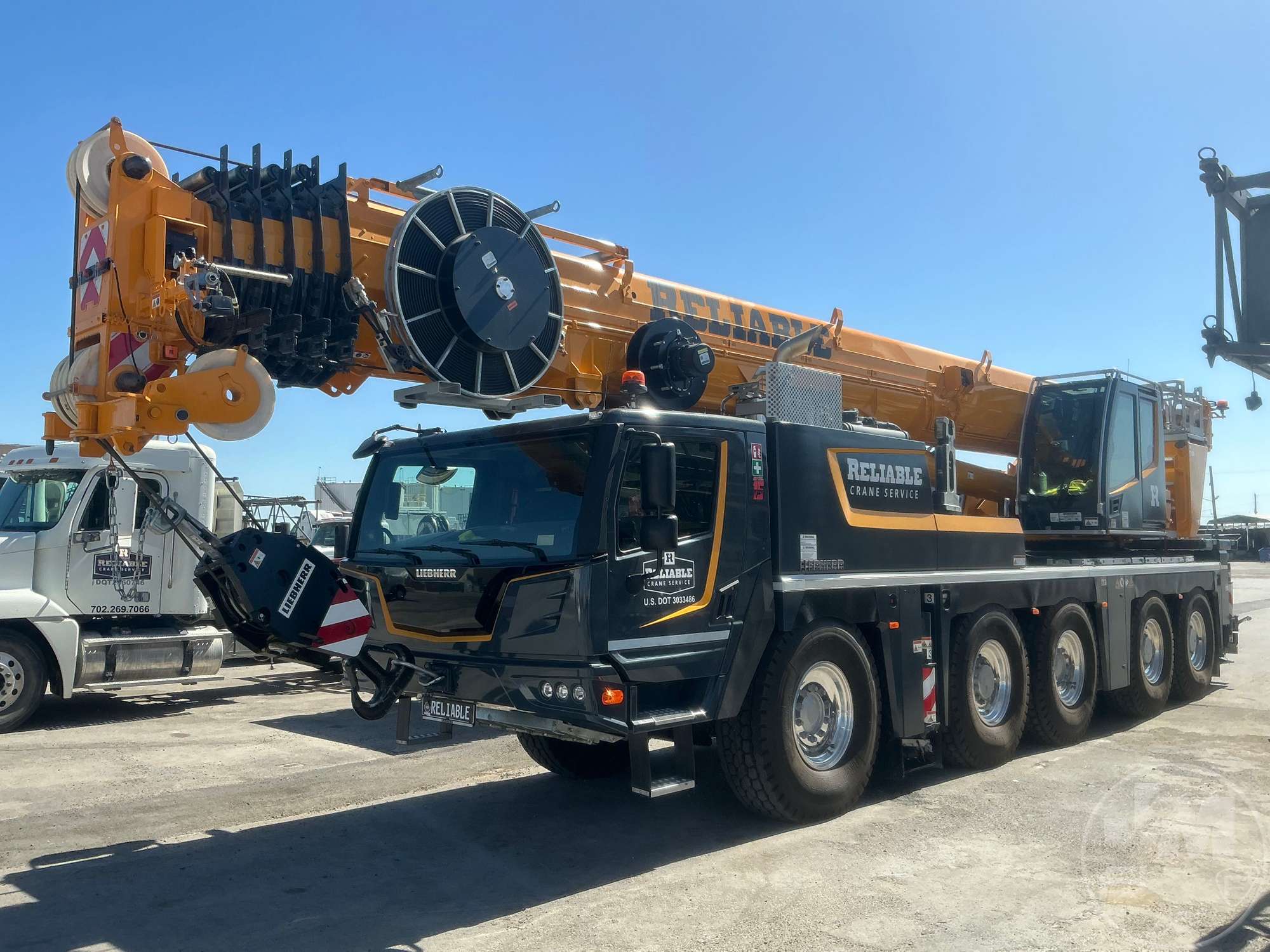 Photo of a 2025 Liebherr LTM1100-5.3