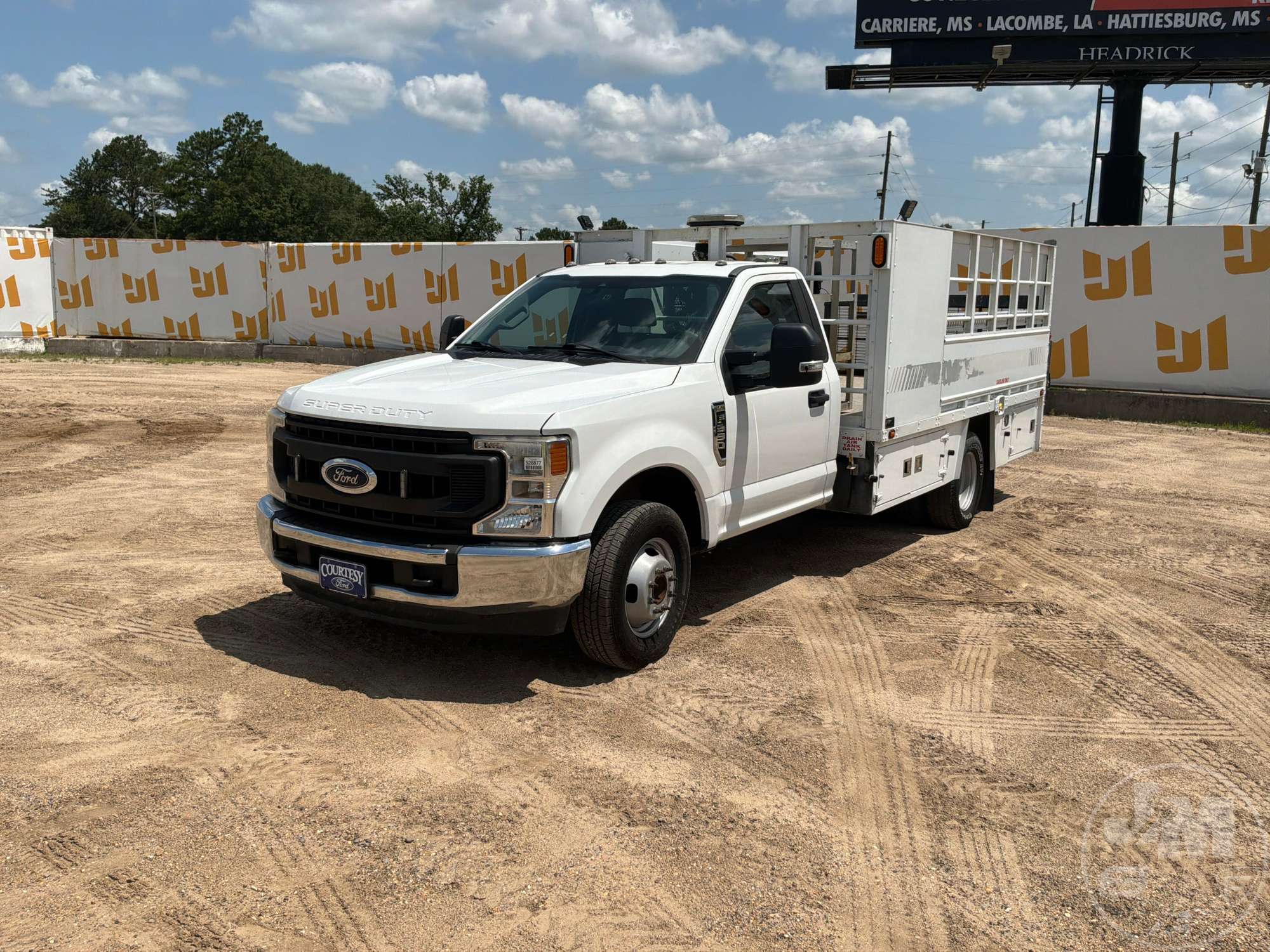 Photo of a 2020 Ford F-350XL SD
