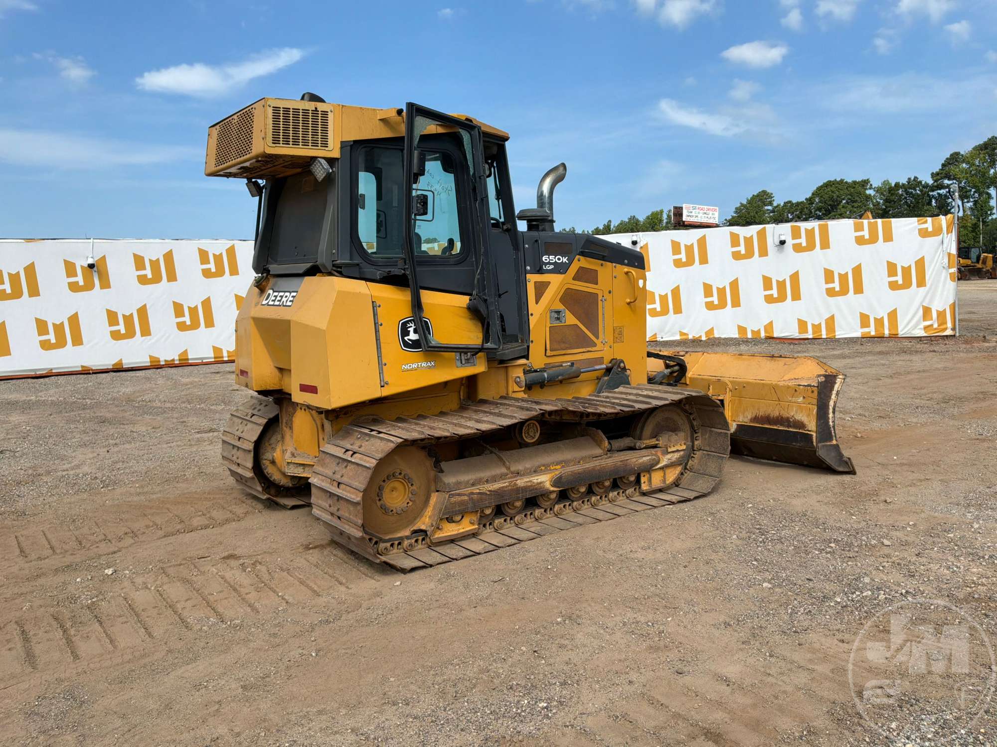 2015 John Deere 650K LGP