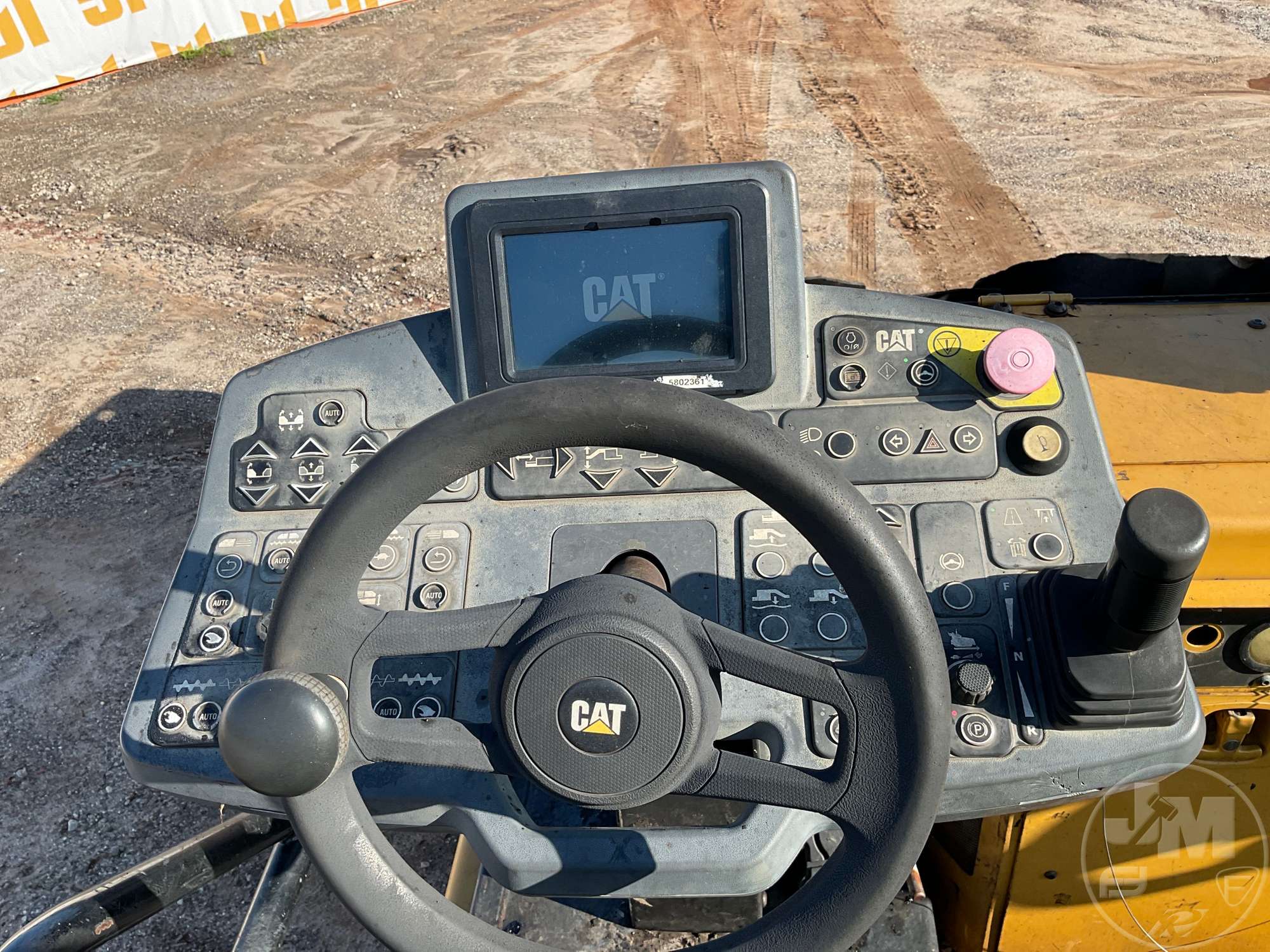 2016 Caterpillar AP655F