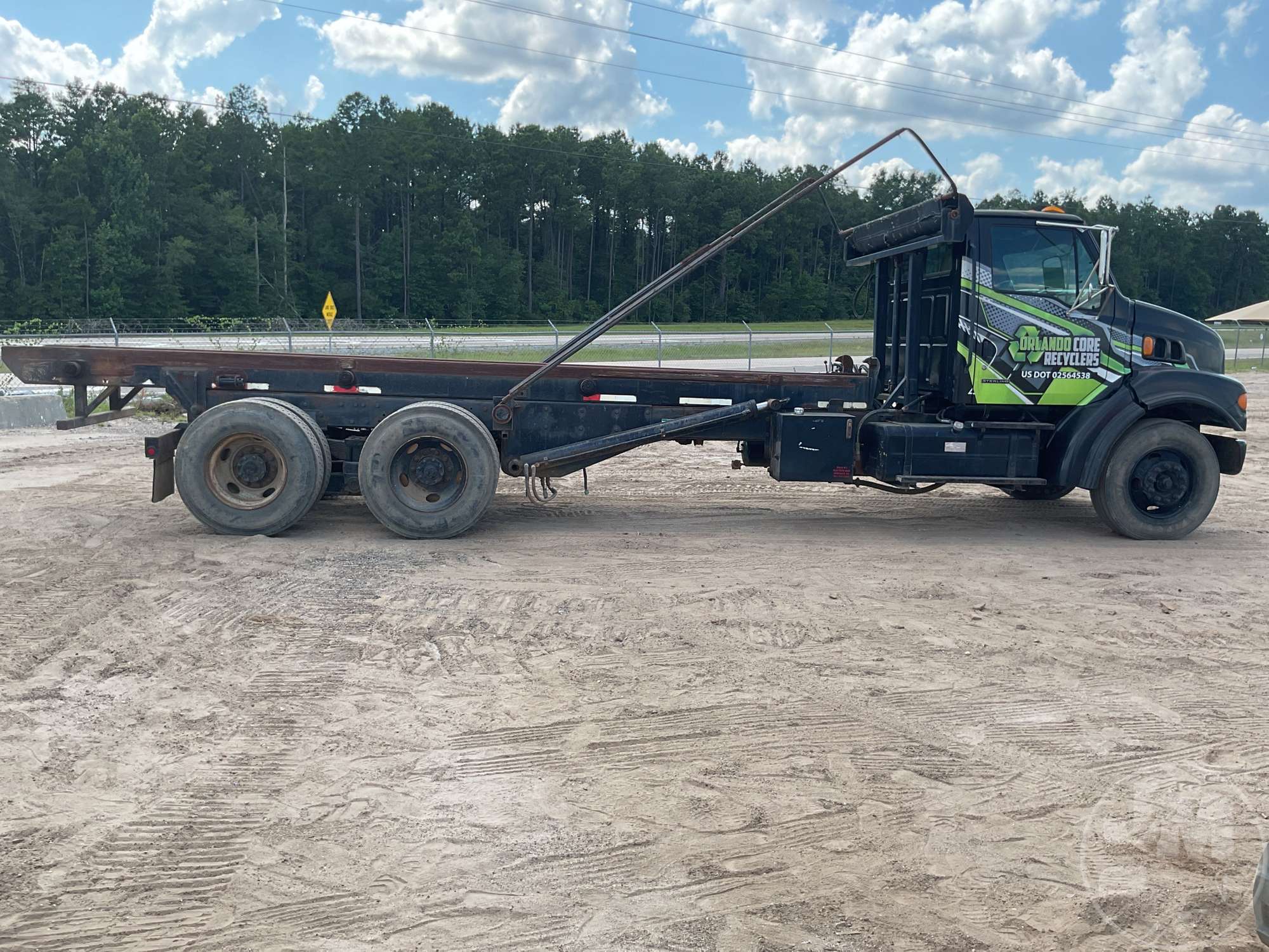 2000 Sterling L7500 SERIES