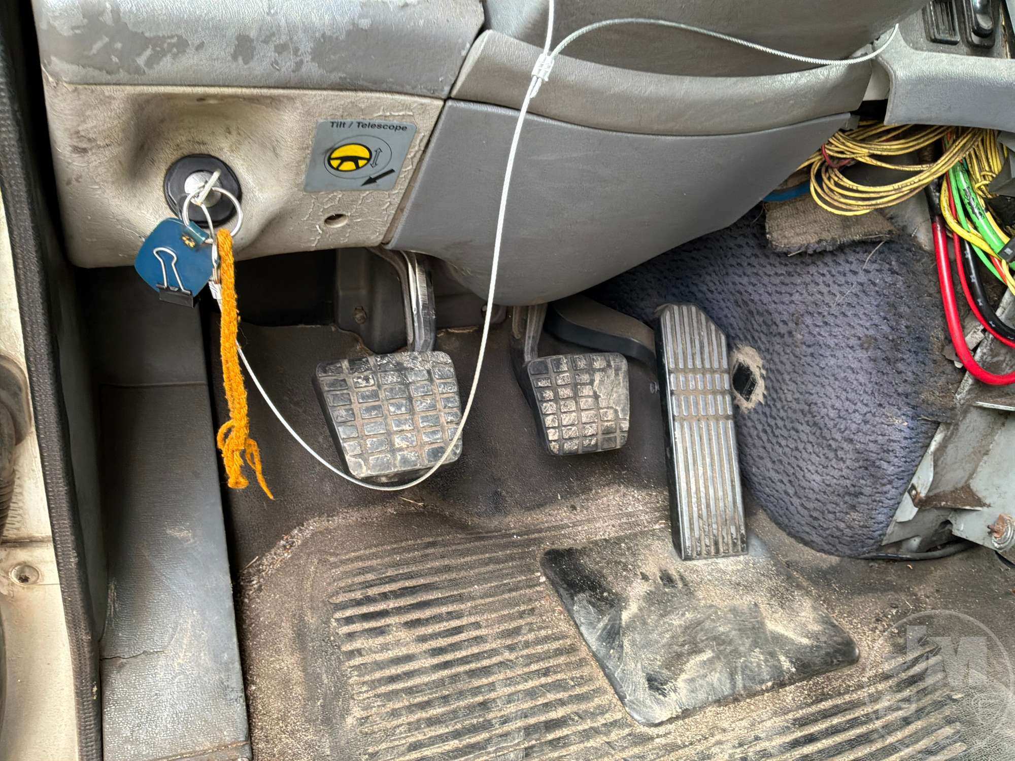 2001 Freightliner CST120