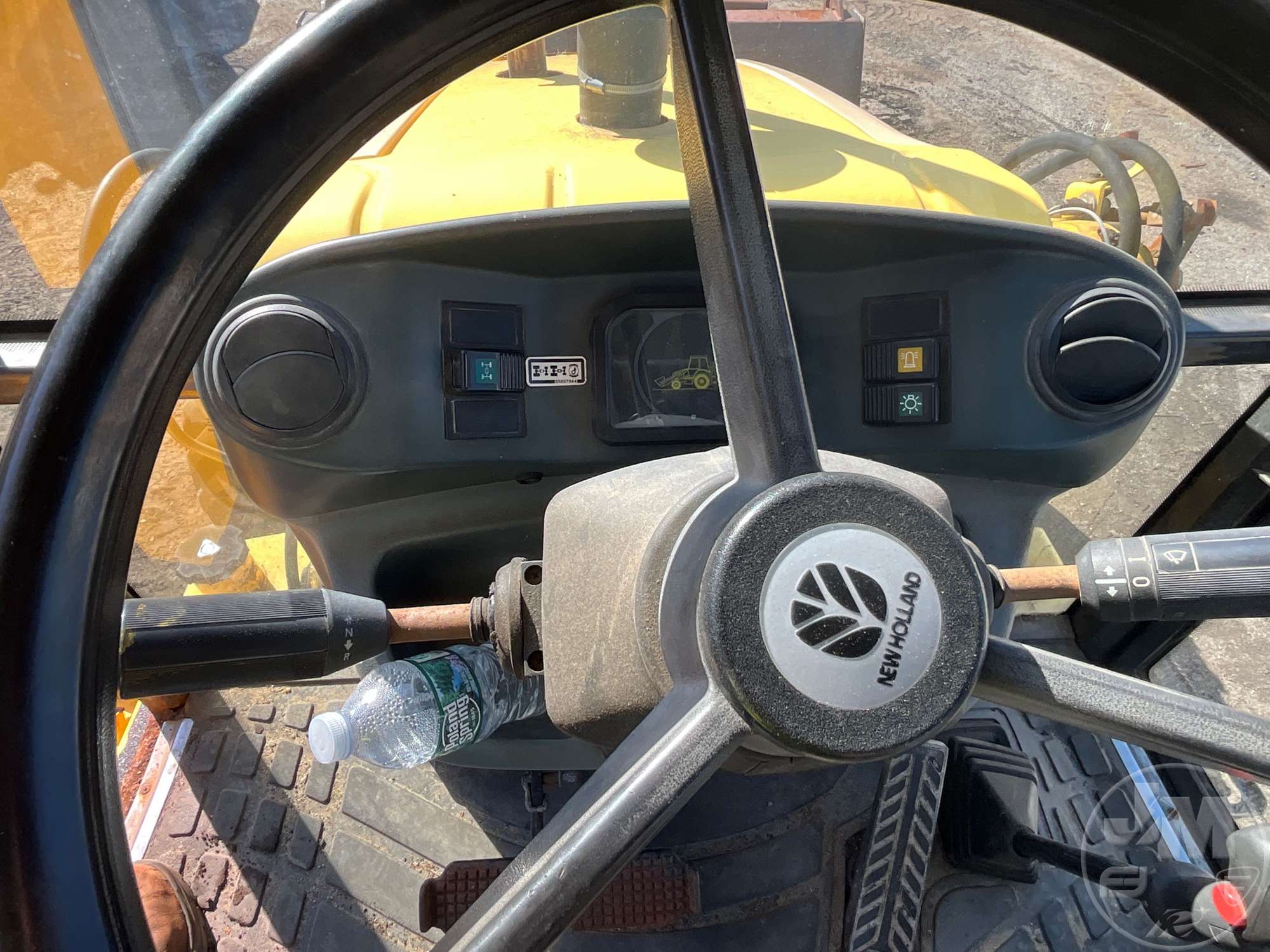 2004 New Holland LB75.B