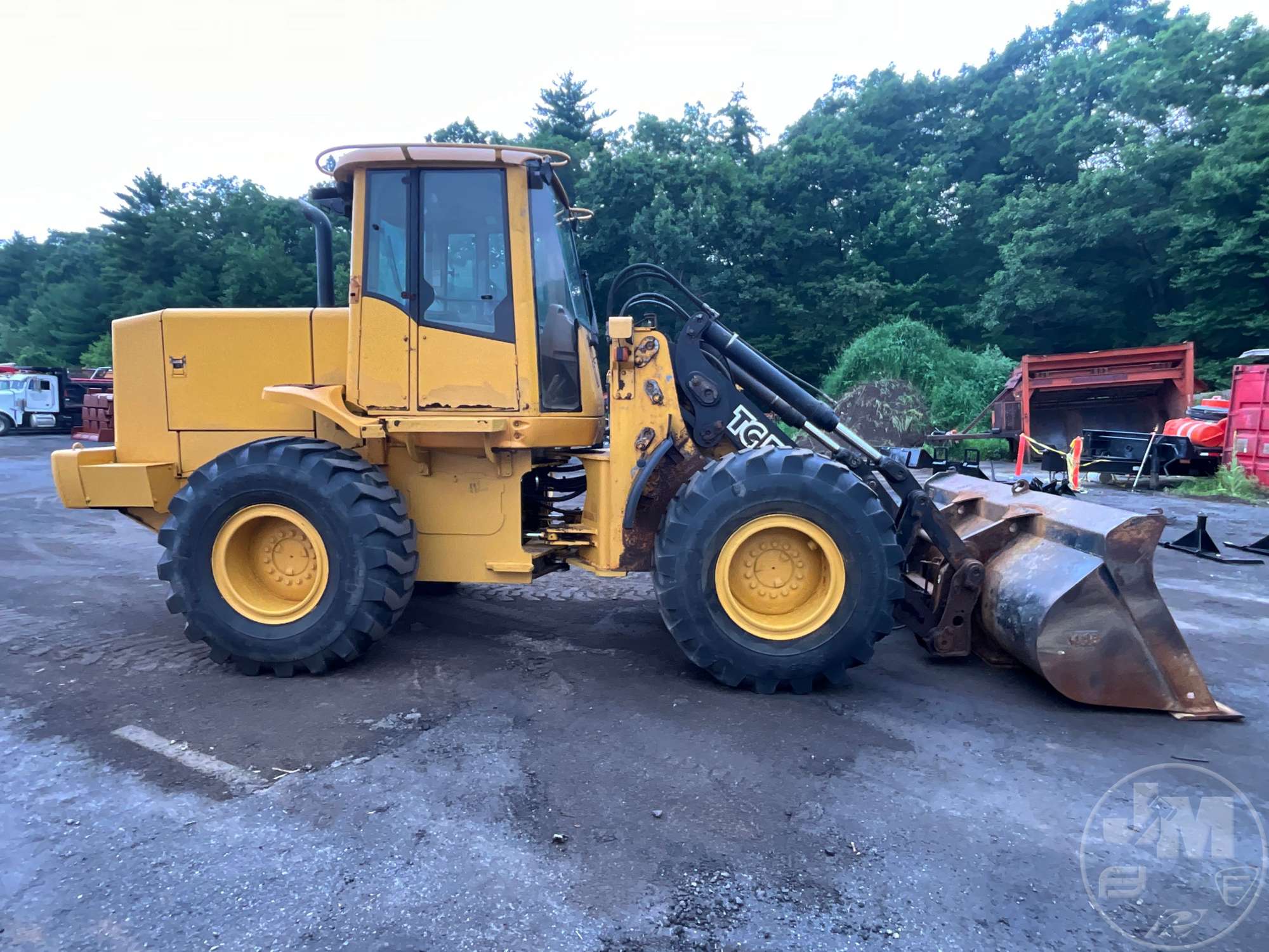 2001 John Deere TC54H