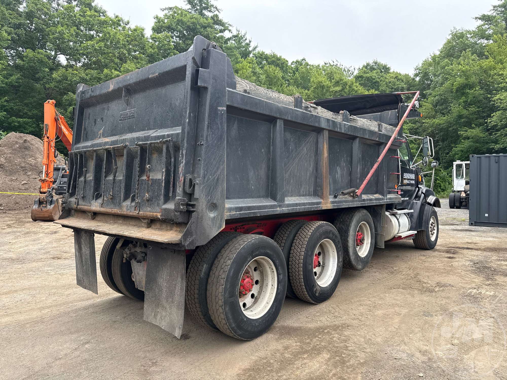 2001 Sterling 9500