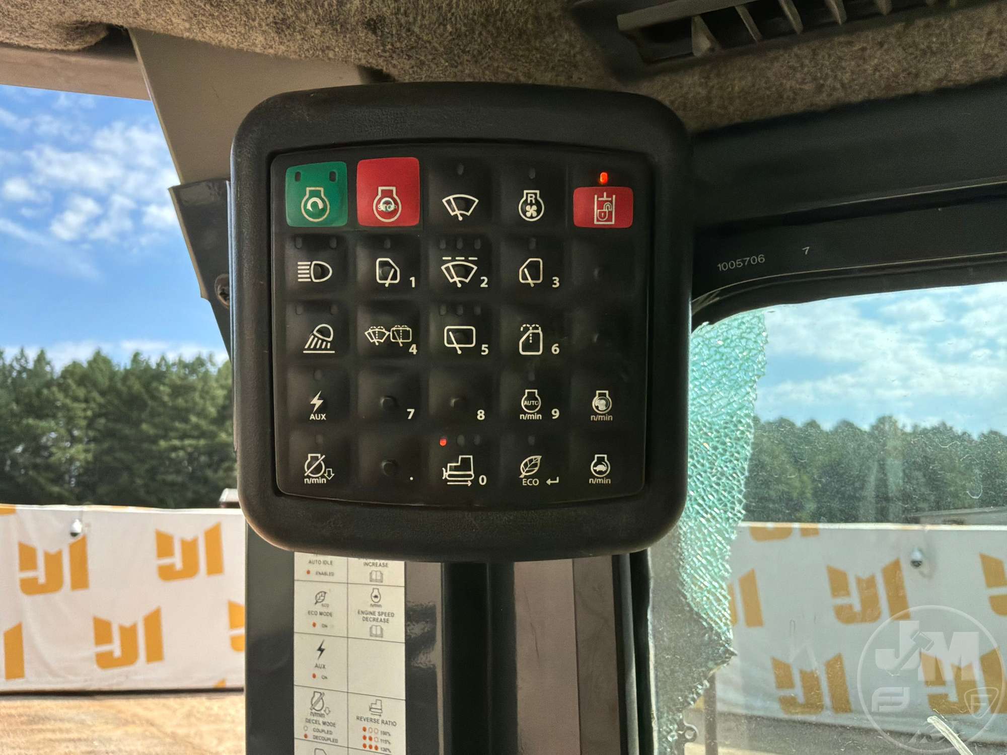 2015 John Deere 650K LGP