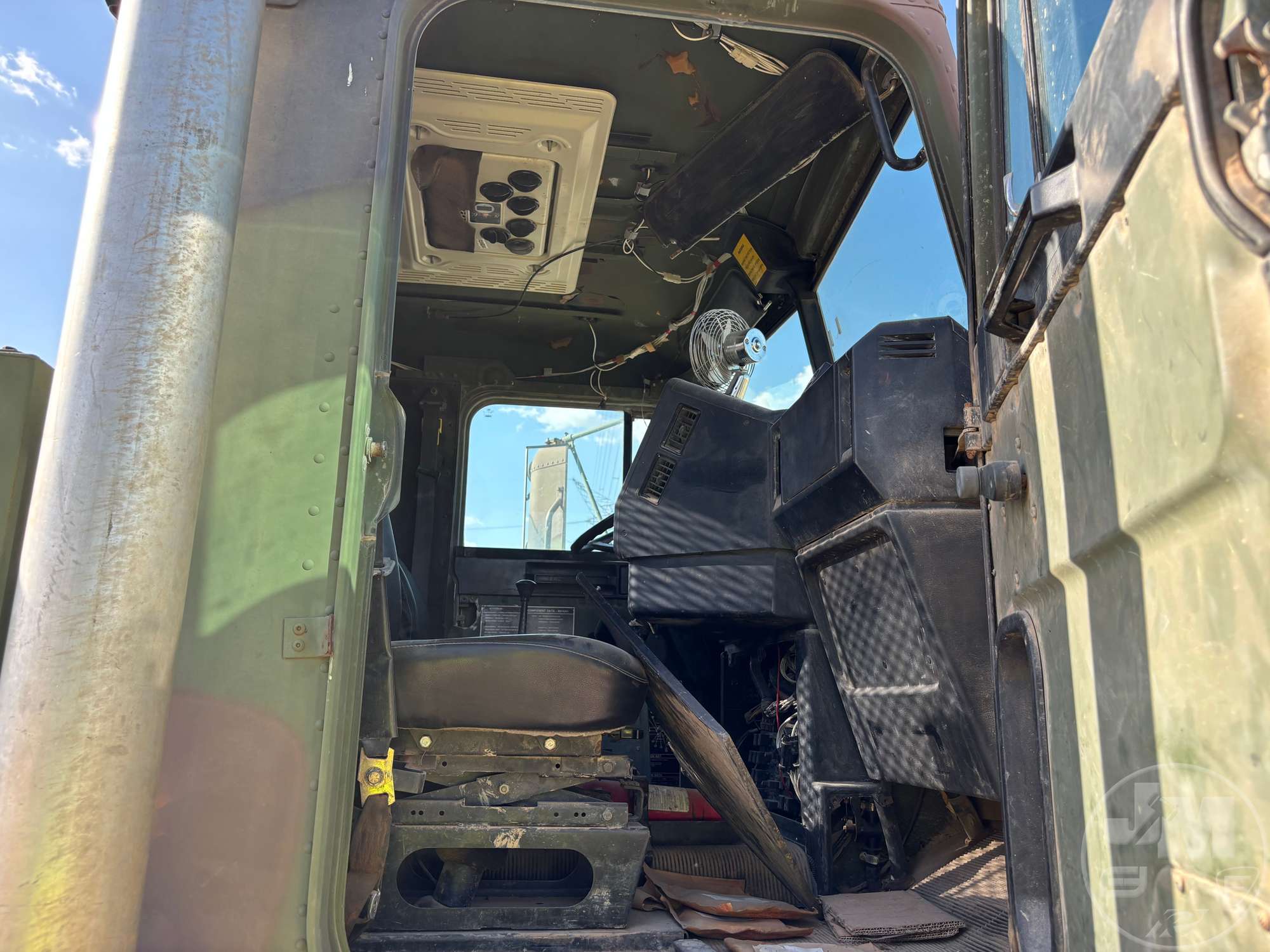 1992 Freightliner LONG CONV.