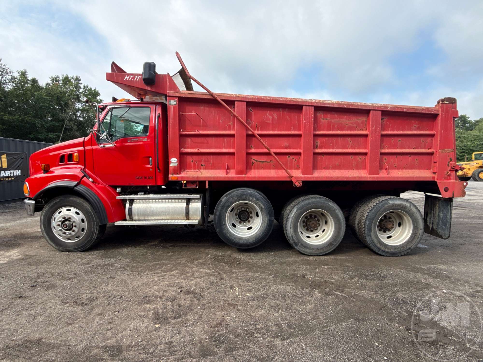 1998 Ford LT9513