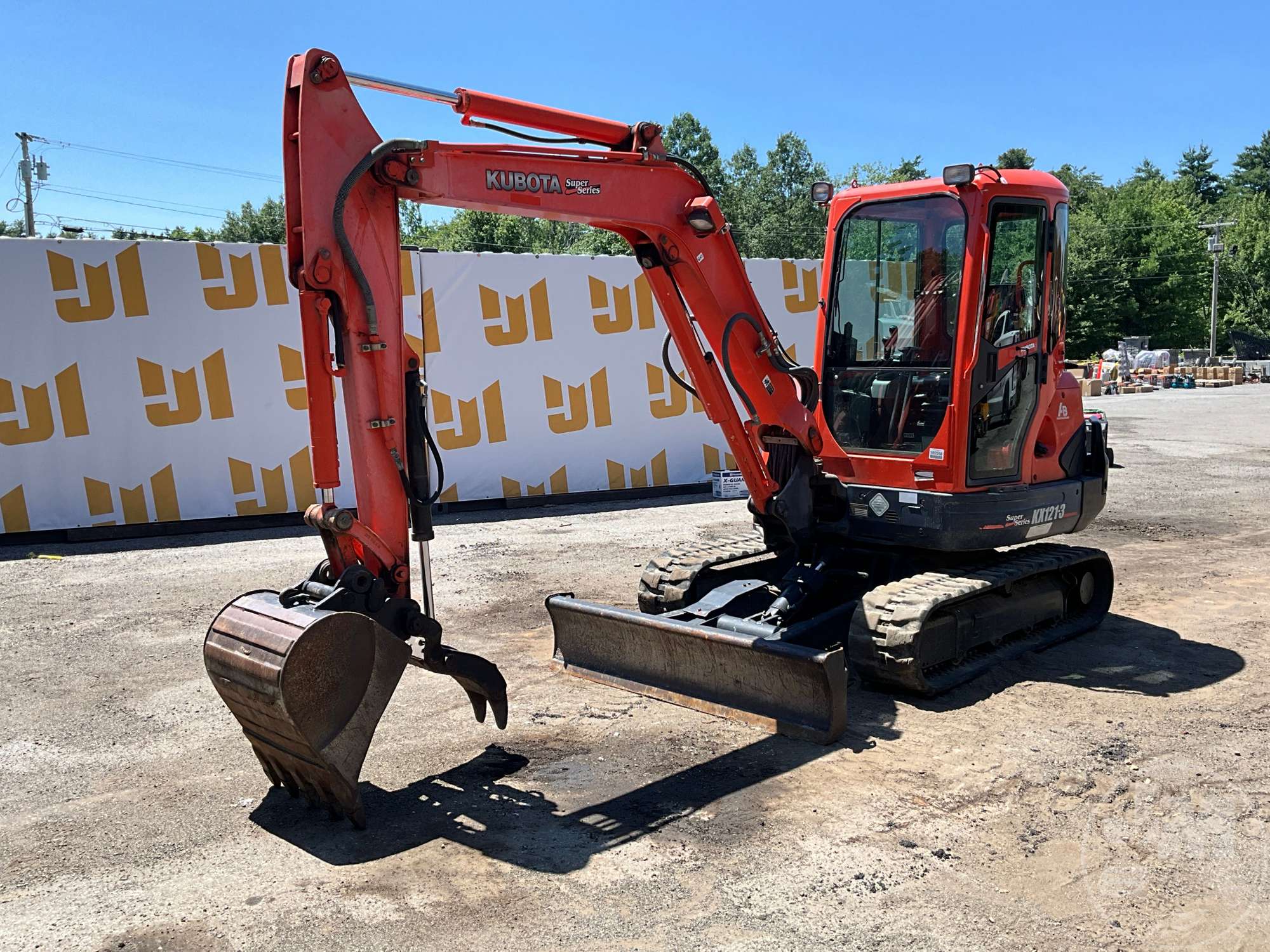 Photo of a 2006 Kubota KX121-3