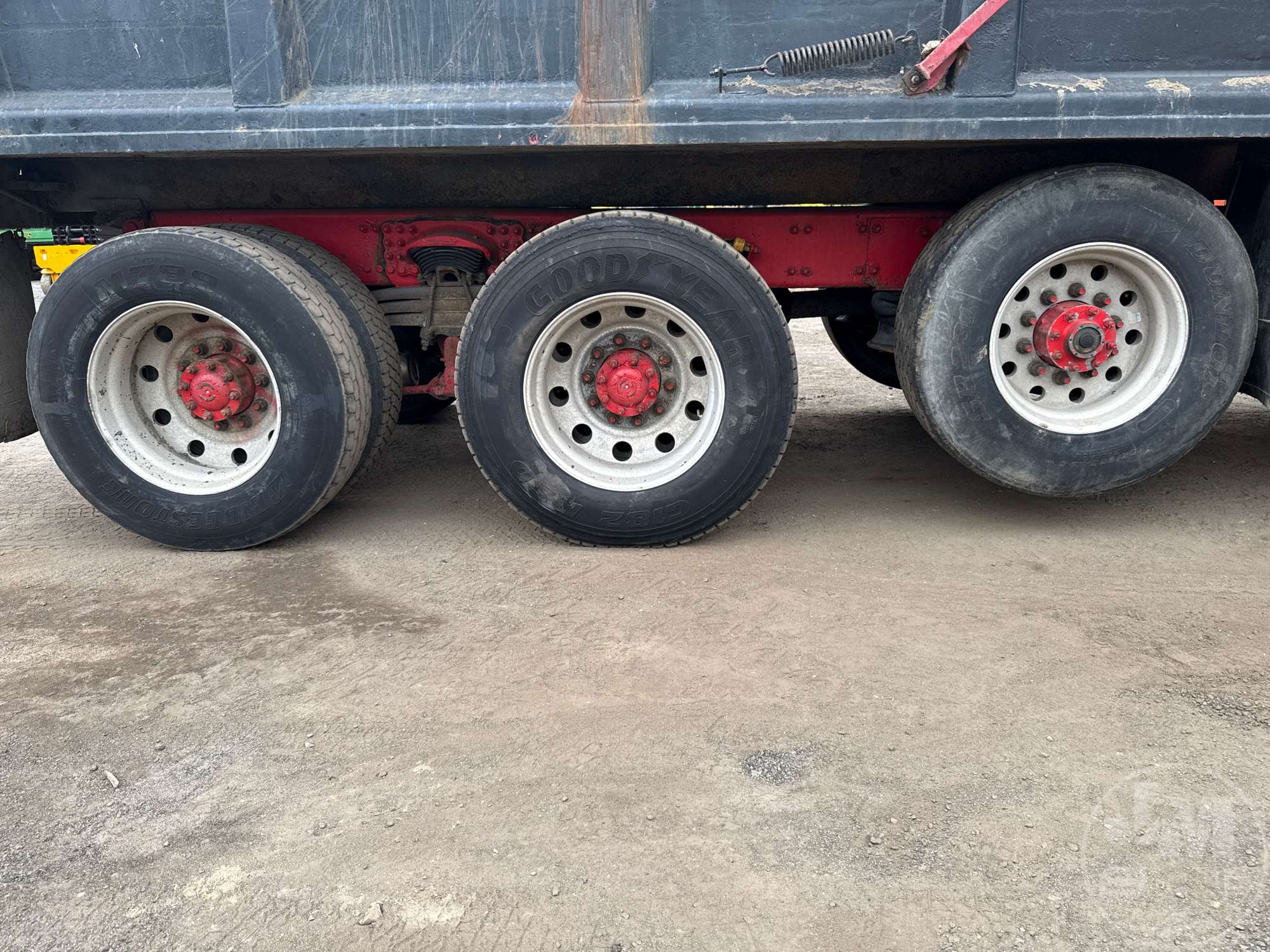 2001 Sterling 9500