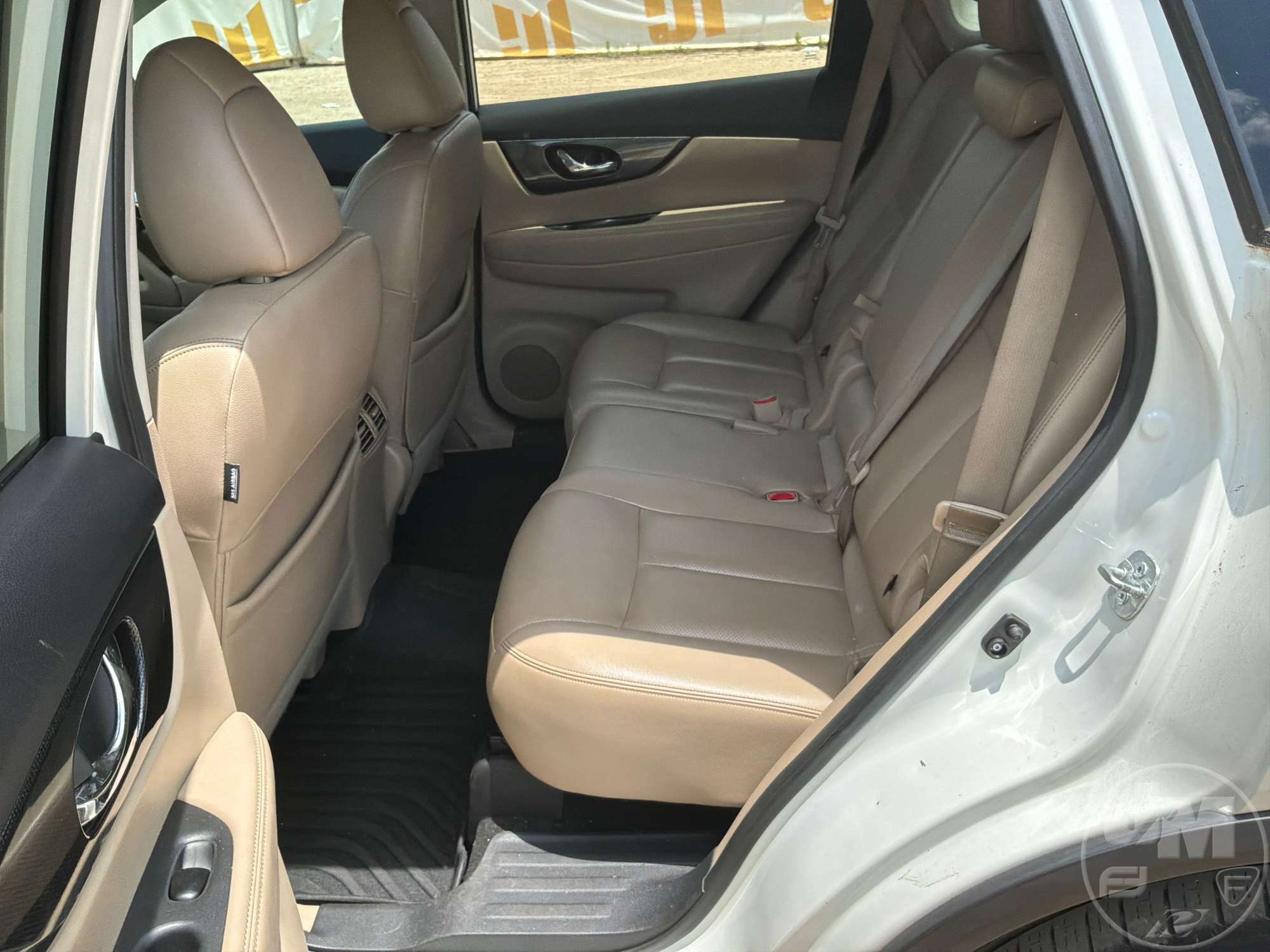 2016 Nissan ROGUE SL
