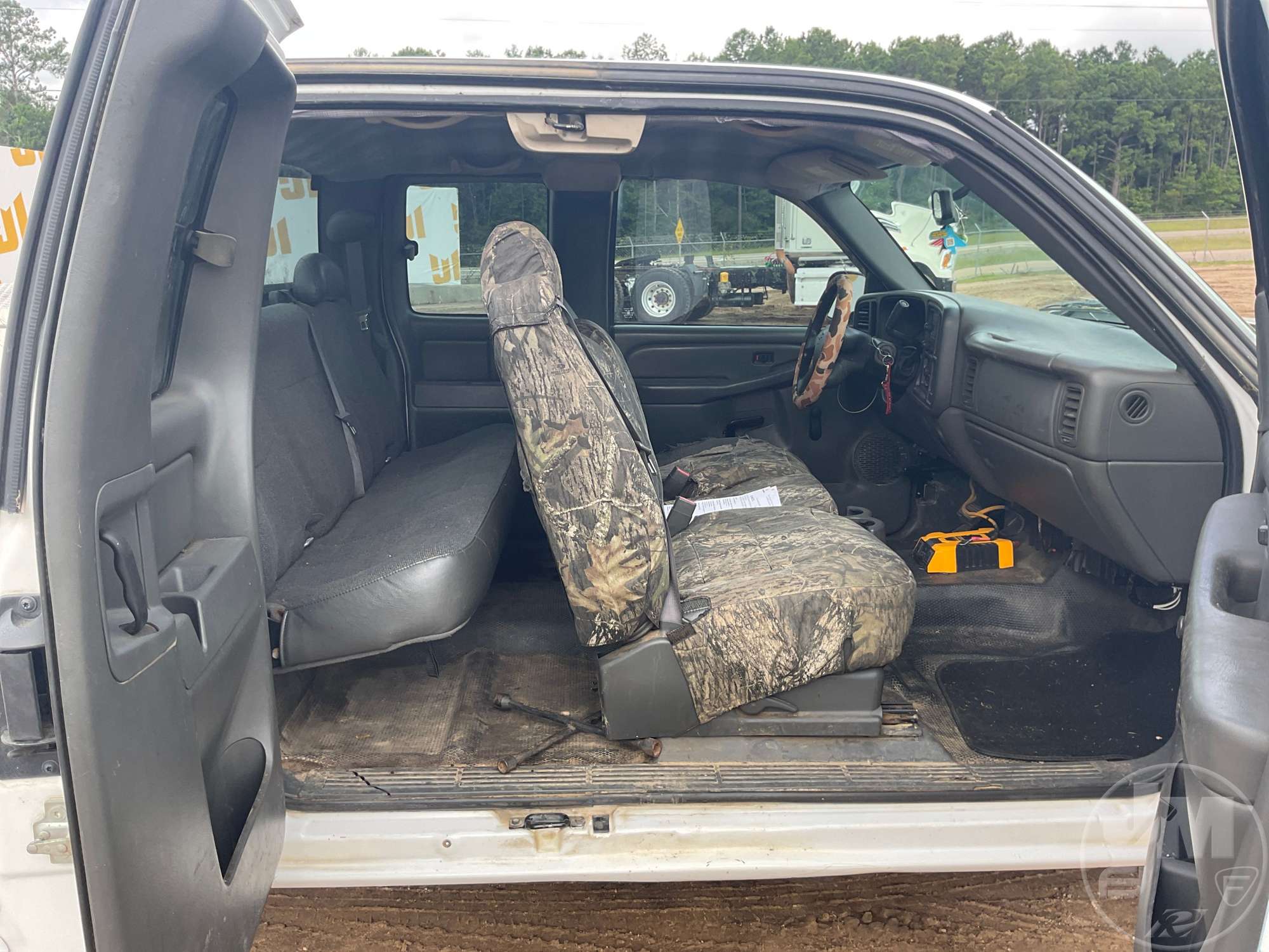 2007 Chevrolet SILVERADO LS 1500