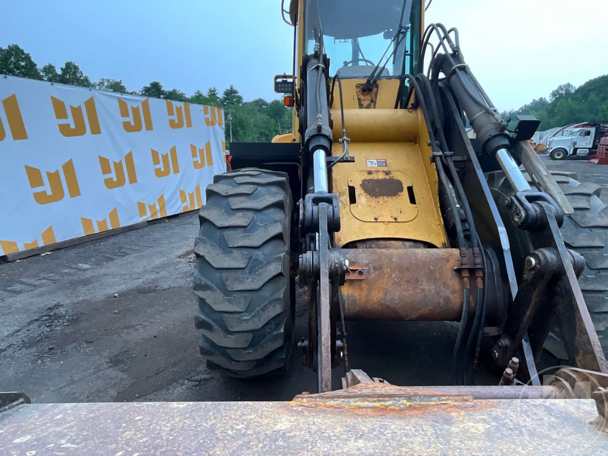 2001 John Deere TC54H