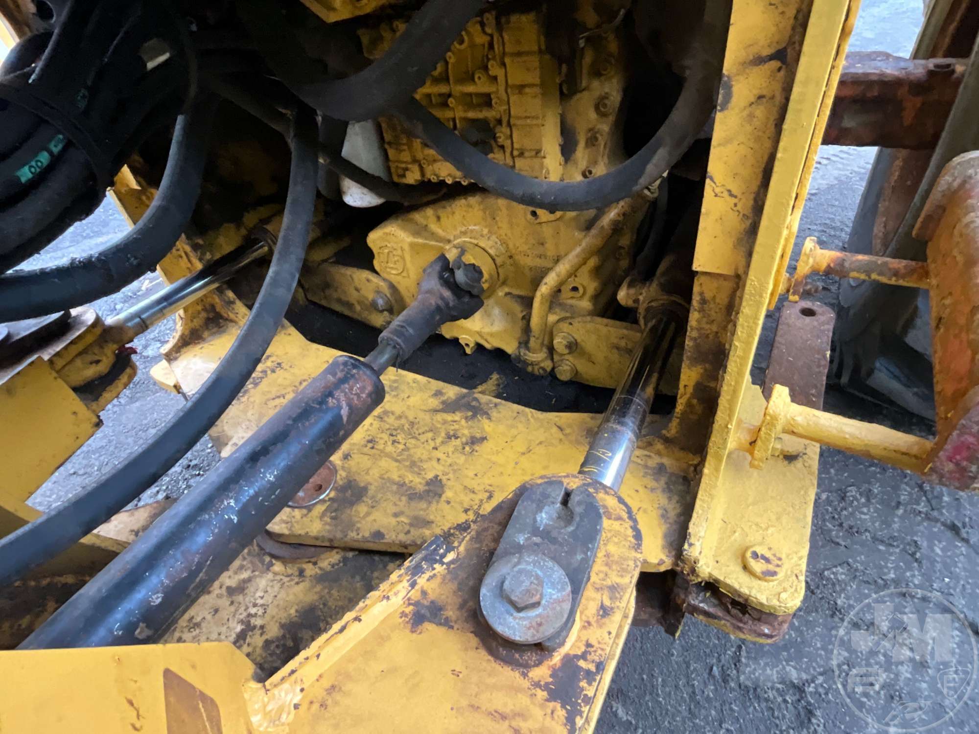 2001 John Deere TC54H