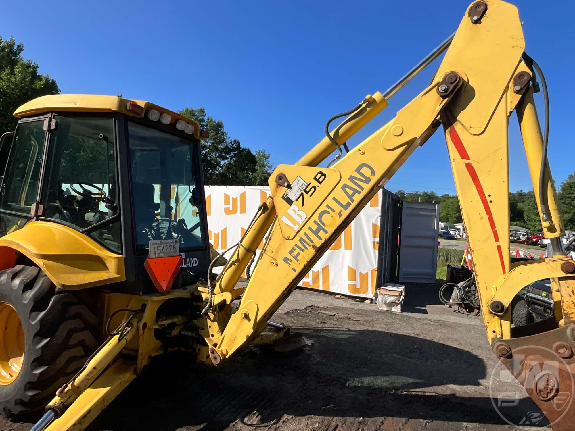 2004 New Holland LB75.B