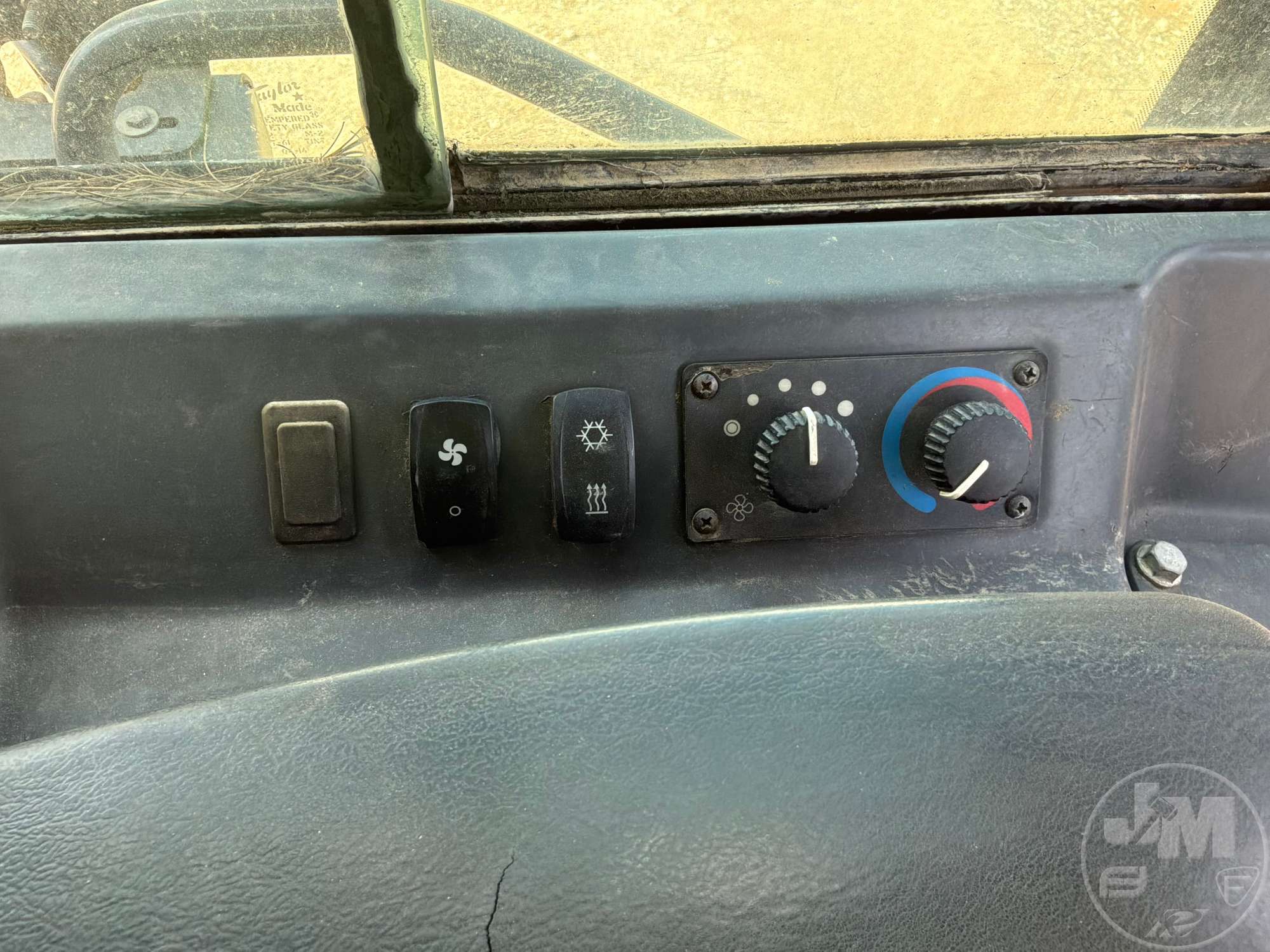 2015 John Deere 650K LGP