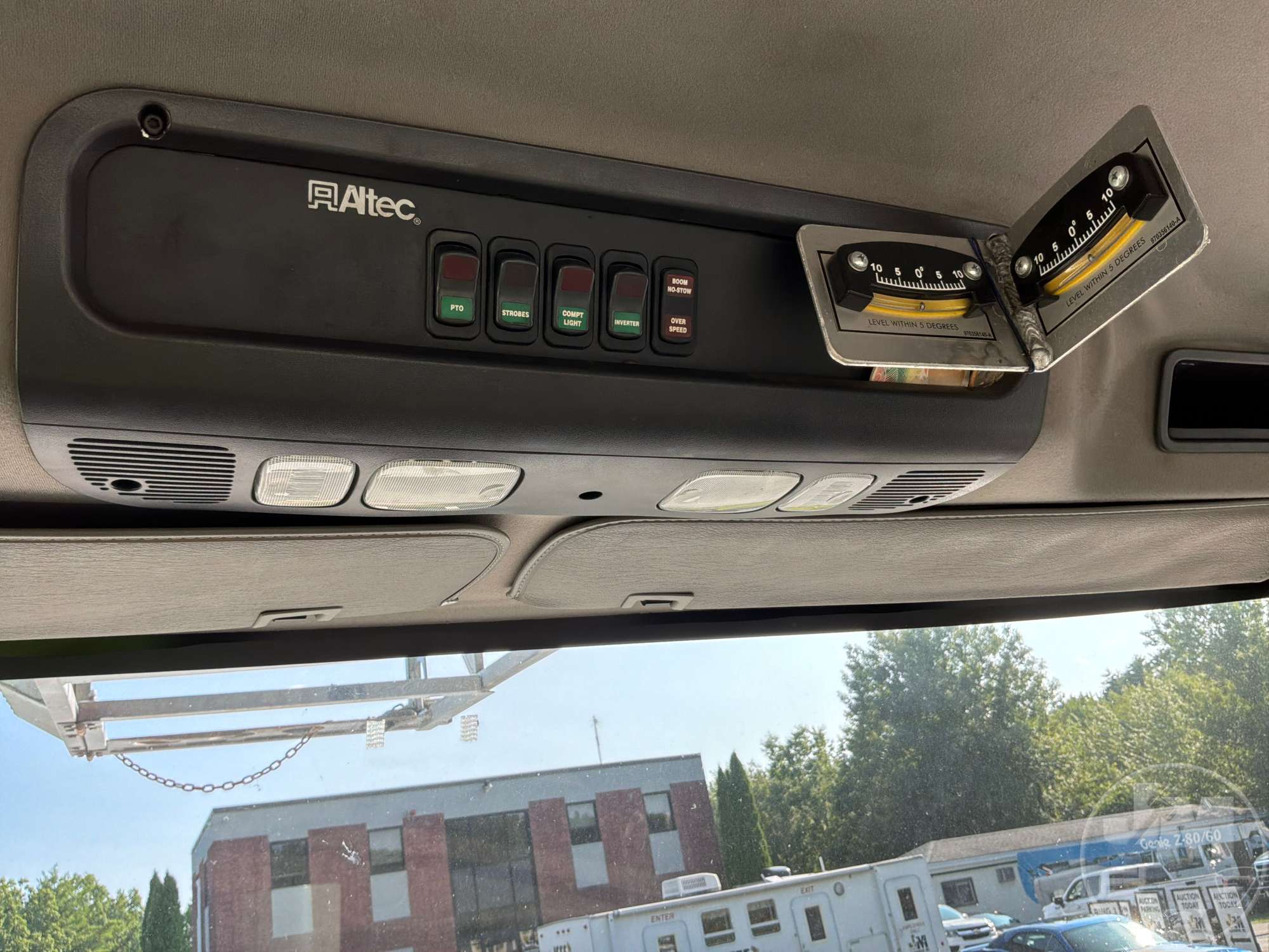 2018 Freightliner M2