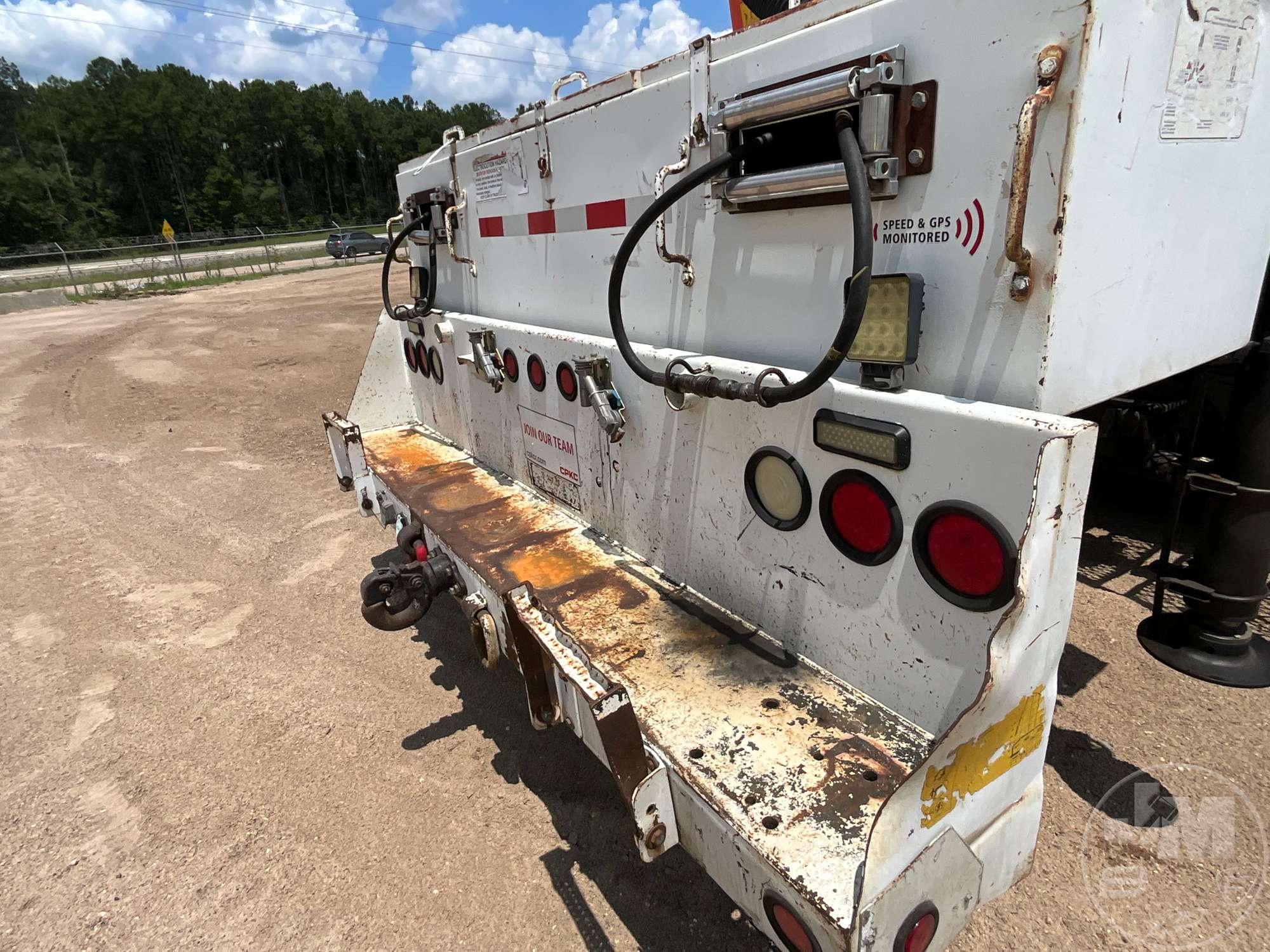 2012 International 7600 SBA