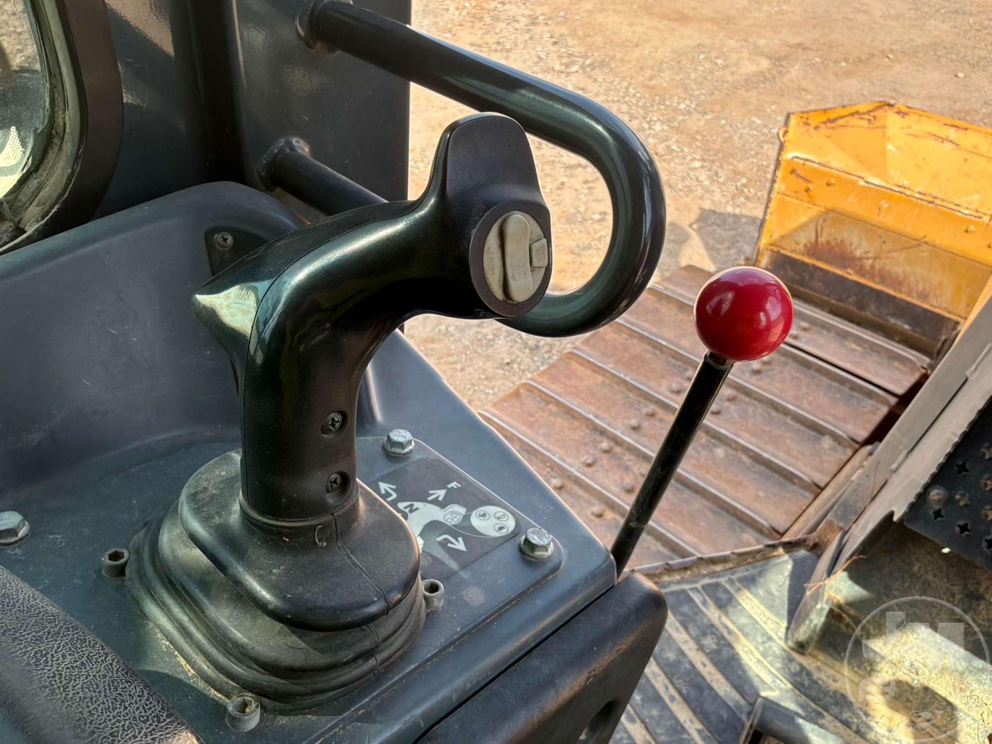2015 John Deere 650K LGP