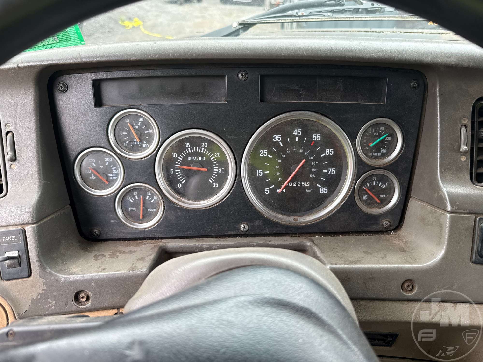 2001 Sterling 9500