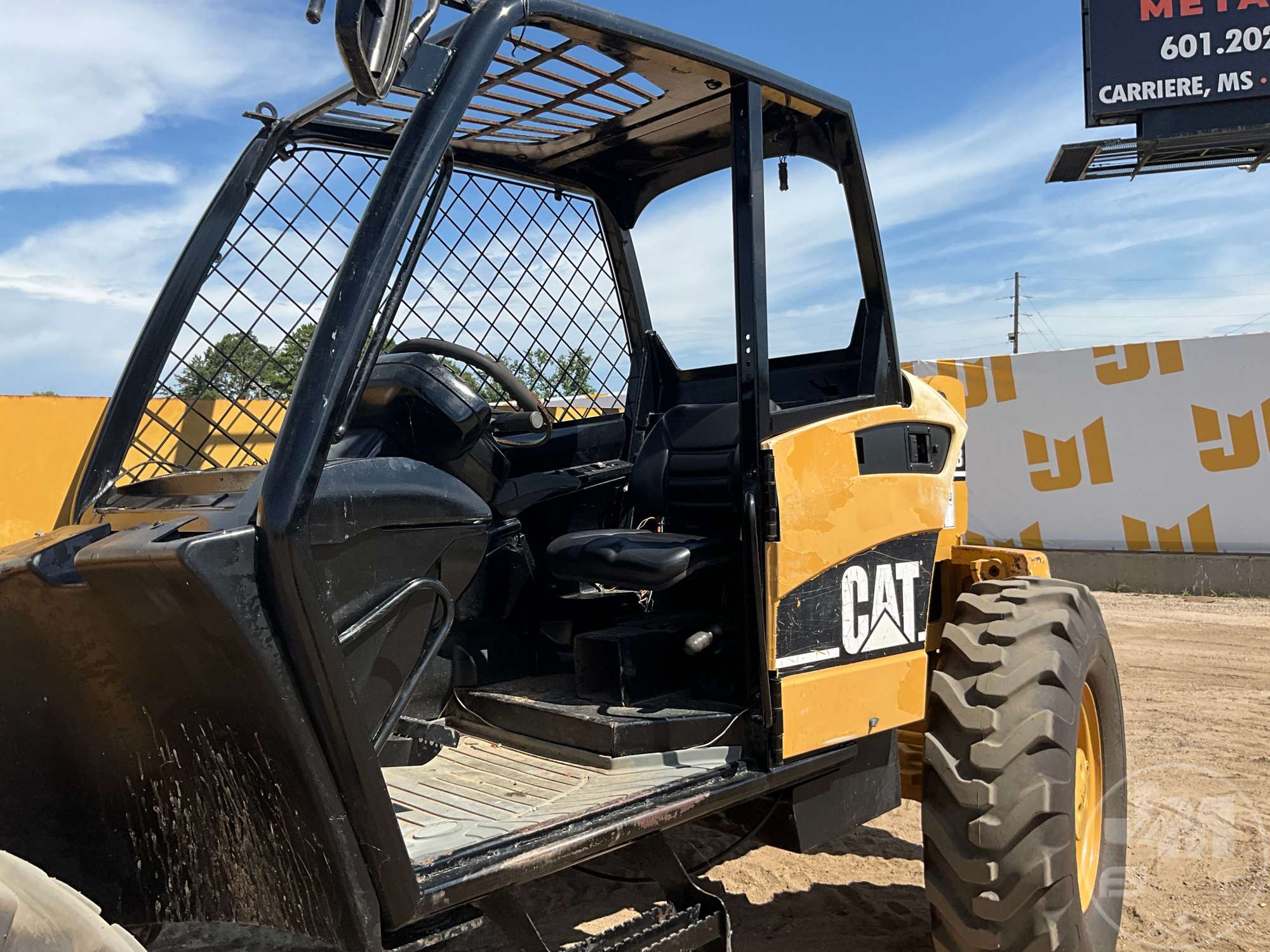 2006 Caterpillar TH460B