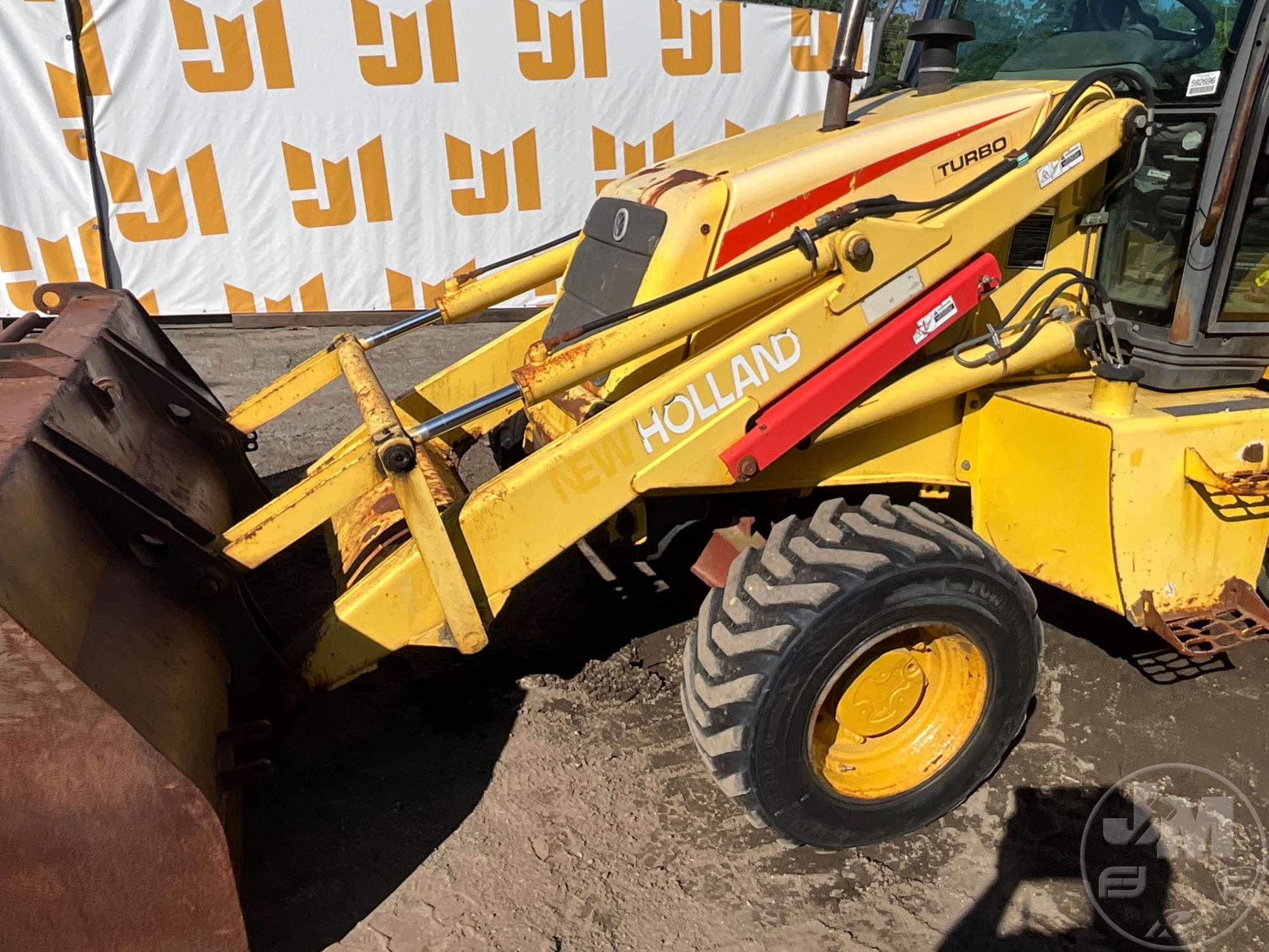 2004 New Holland LB75.B