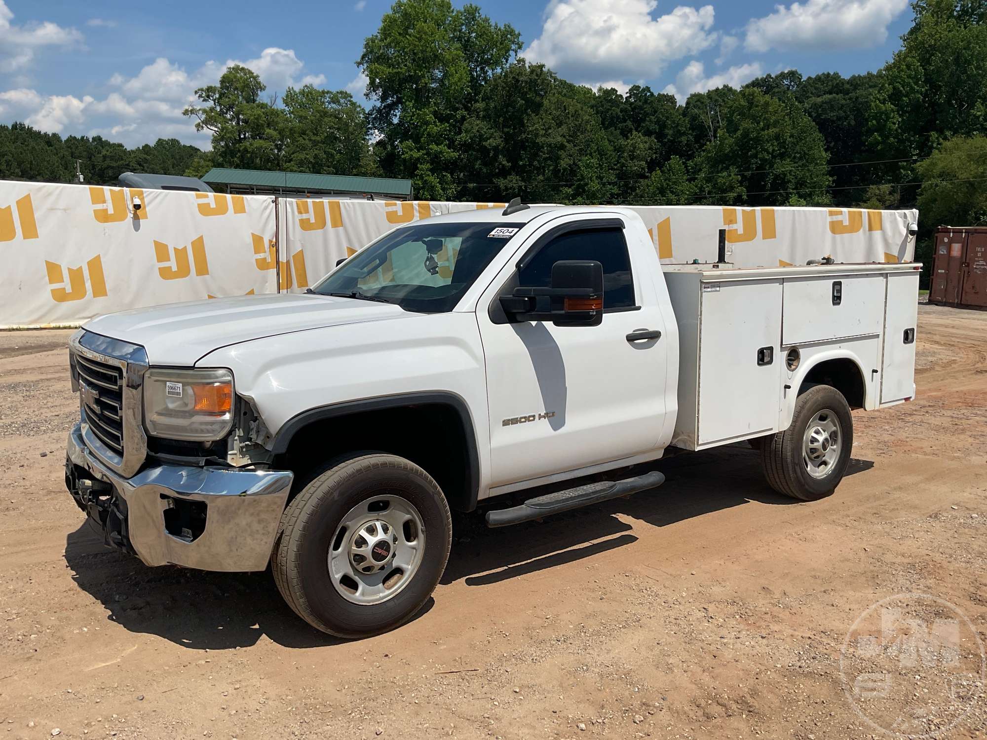 Photo of a 2016 GMC SIERRA