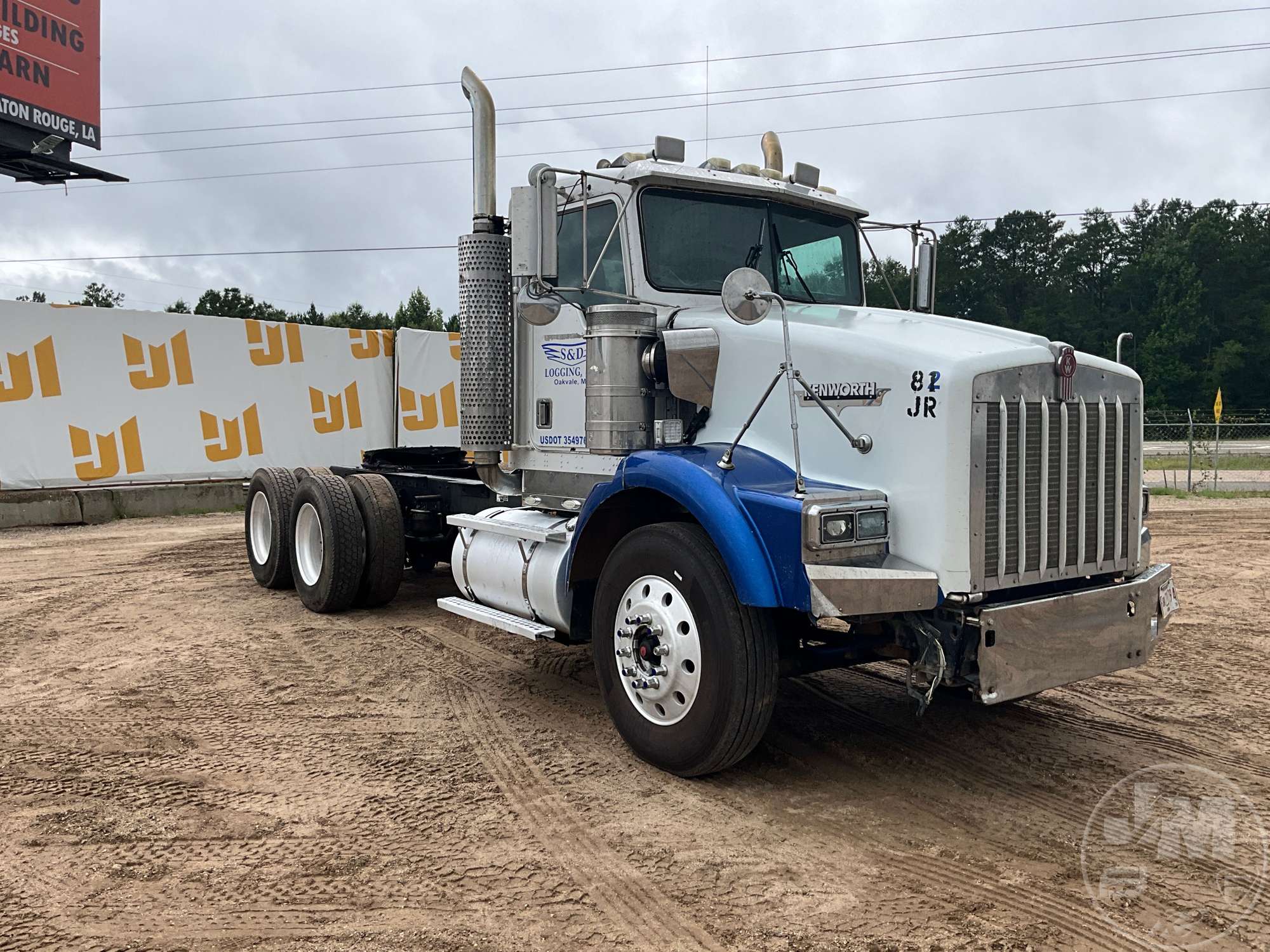2001 Kenworth T800