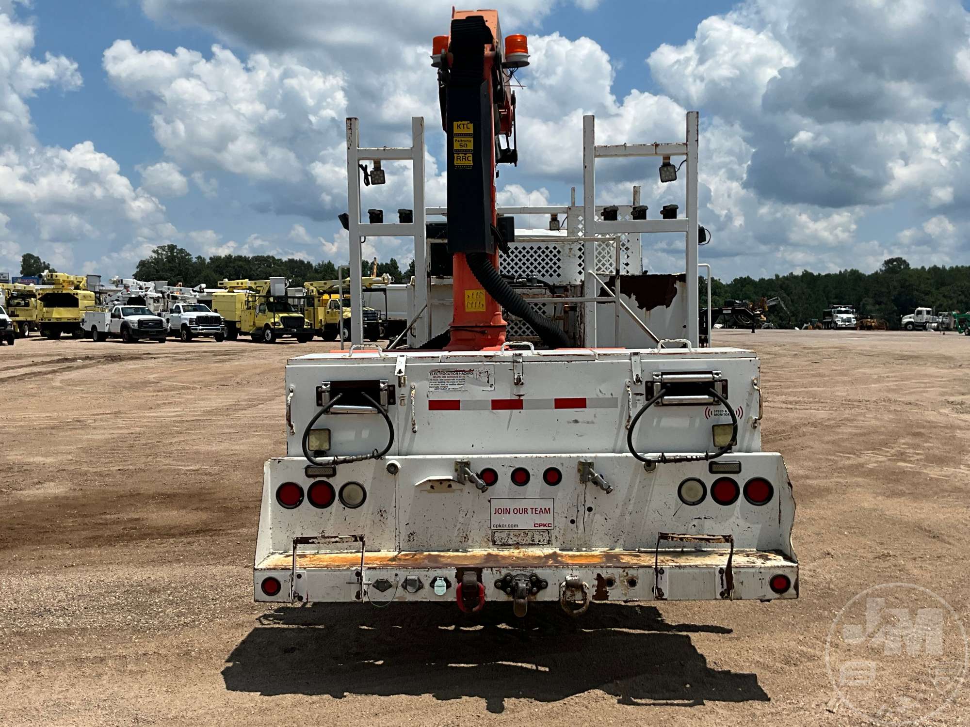 2012 International 7600 SBA