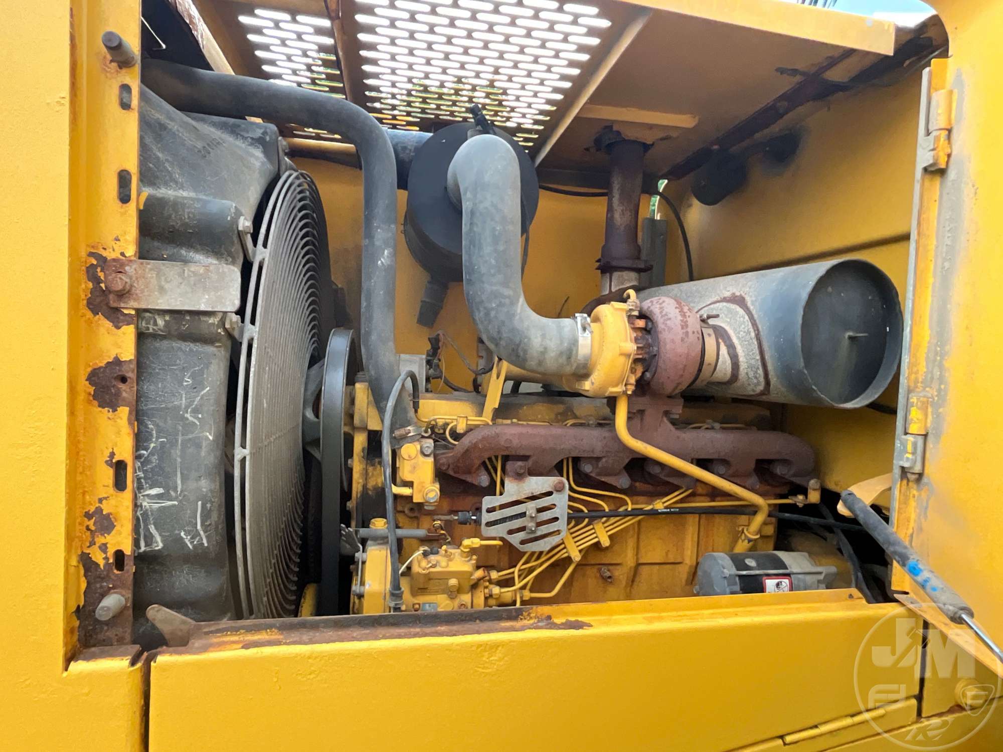 2001 John Deere TC54H