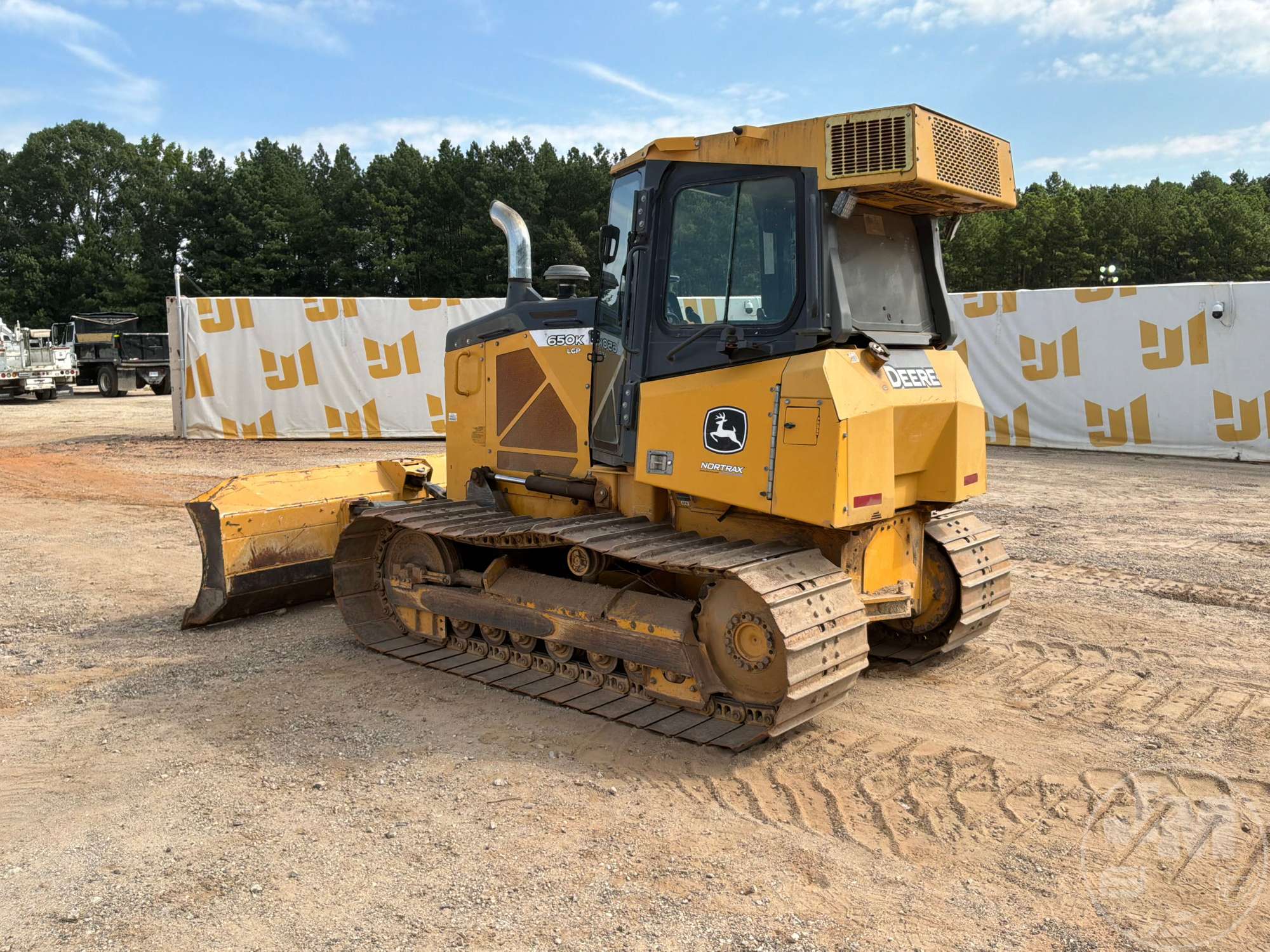 2015 John Deere 650K LGP
