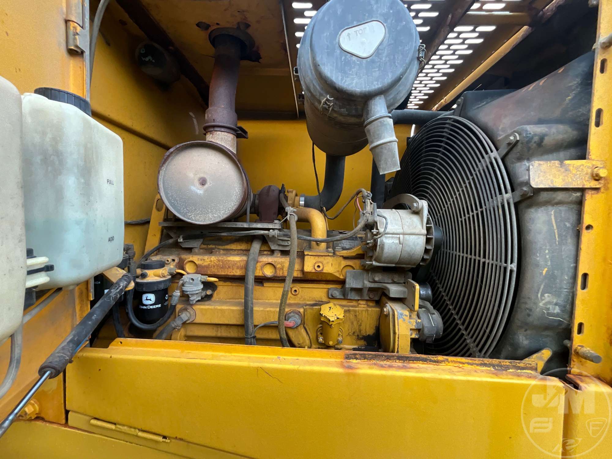 2001 John Deere TC54H