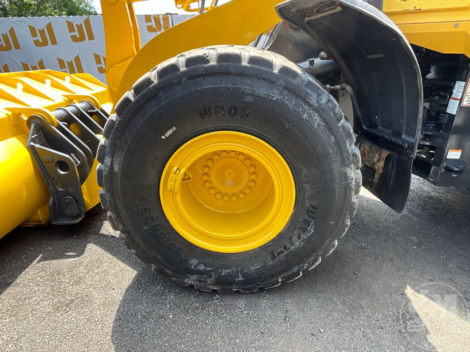 2016 Komatsu WA380-8