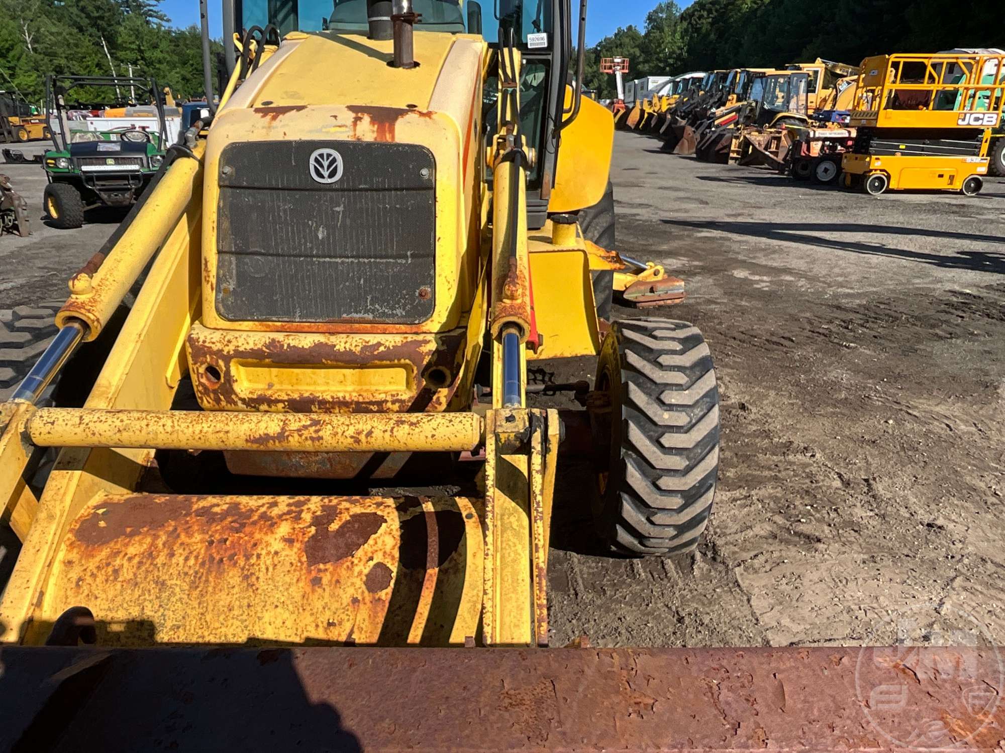 2004 New Holland LB75.B