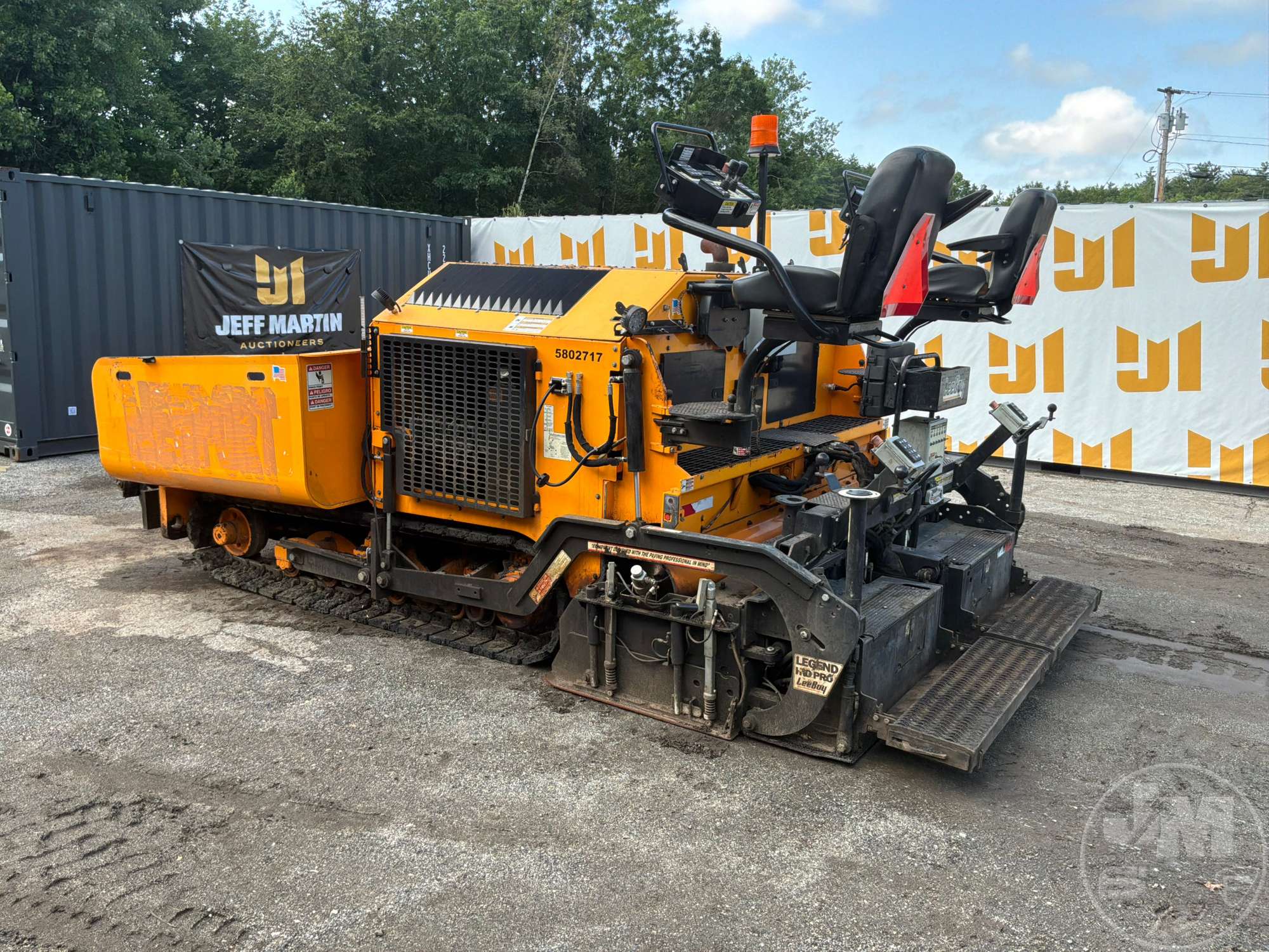 Photo of a 2022 Leeboy 8616D