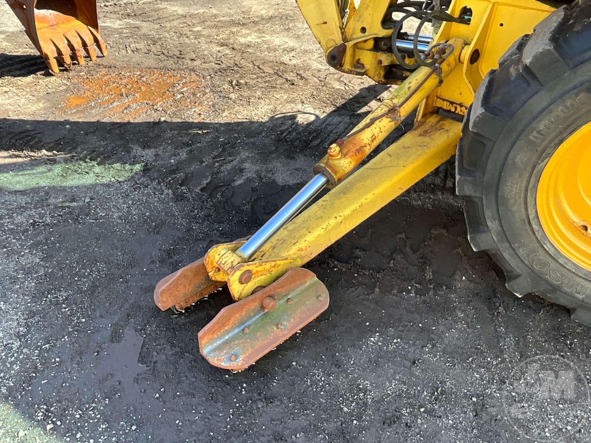 2004 New Holland LB75.B