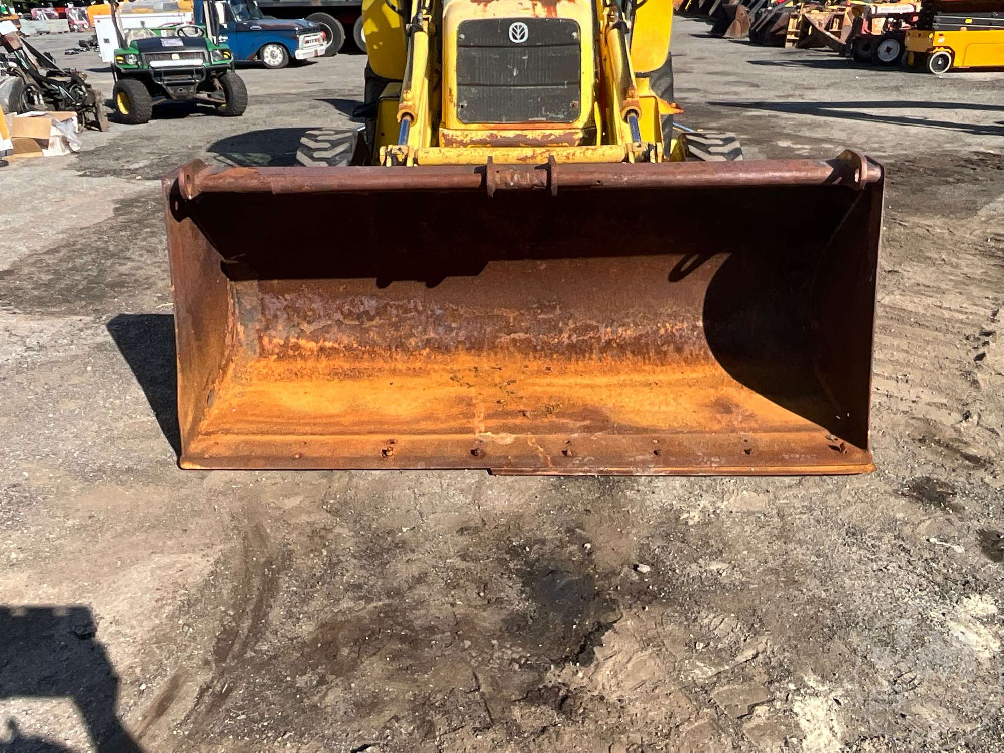 2004 New Holland LB75.B