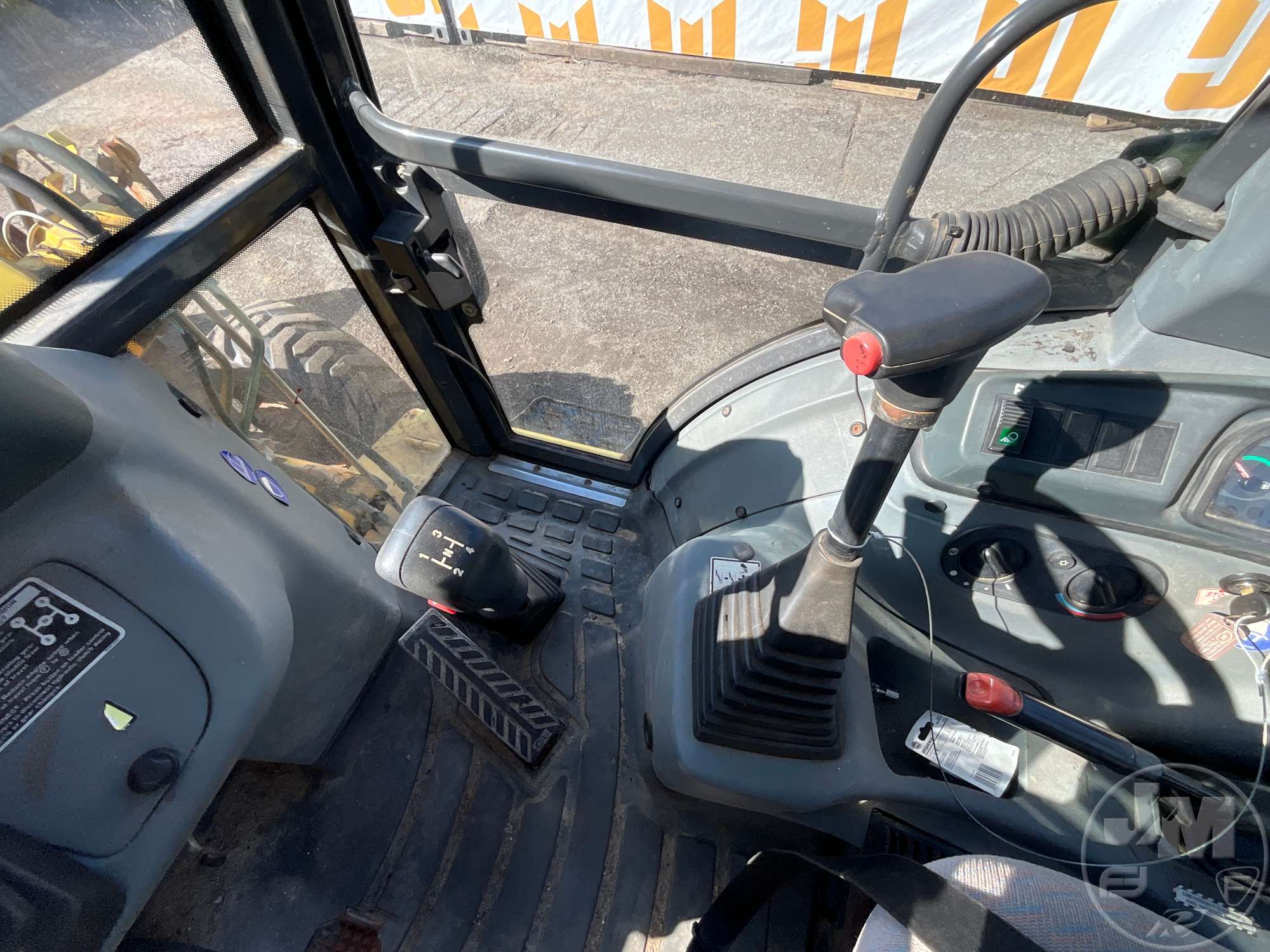 2004 New Holland LB75.B
