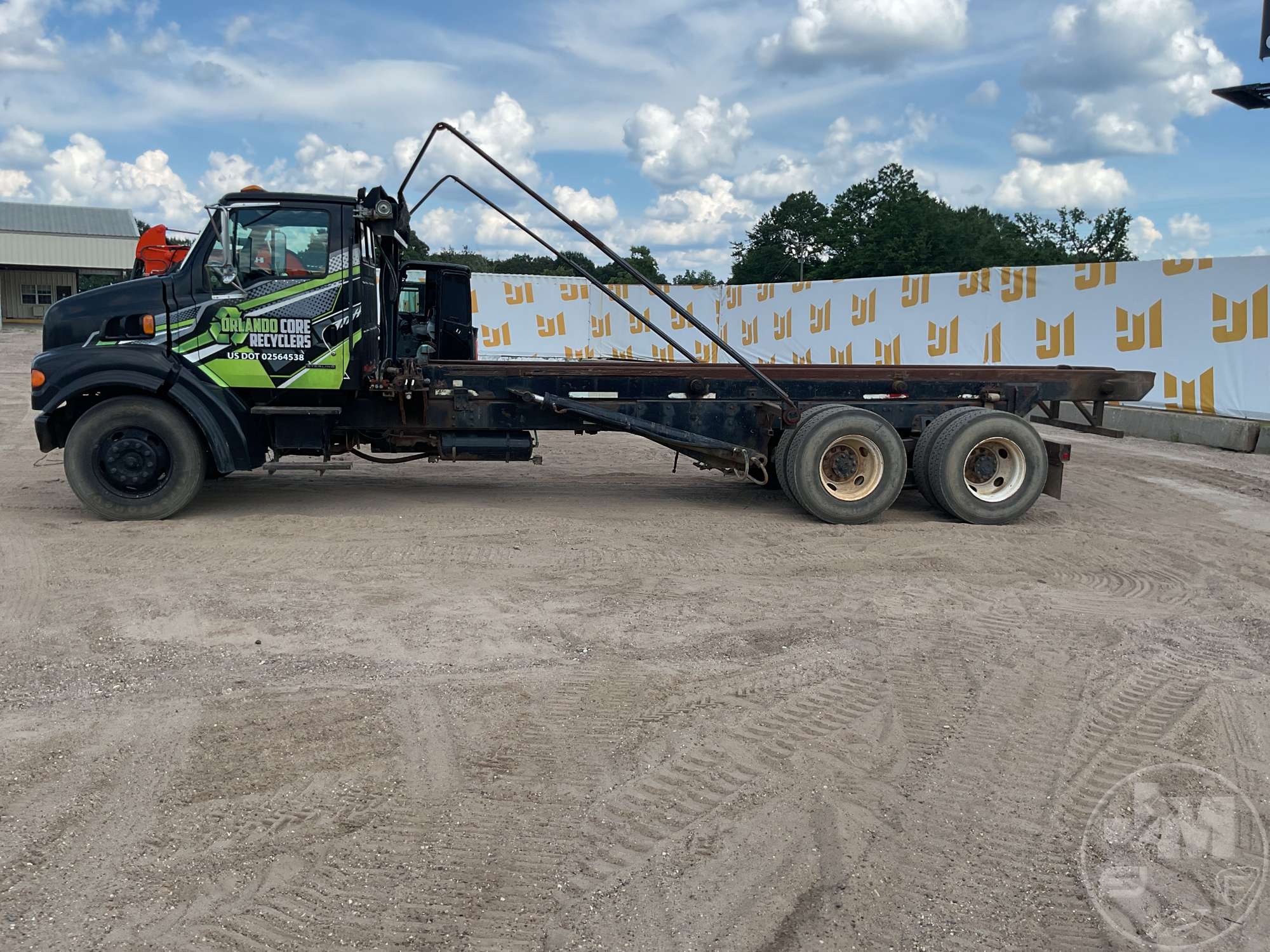 2000 Sterling L7500 SERIES